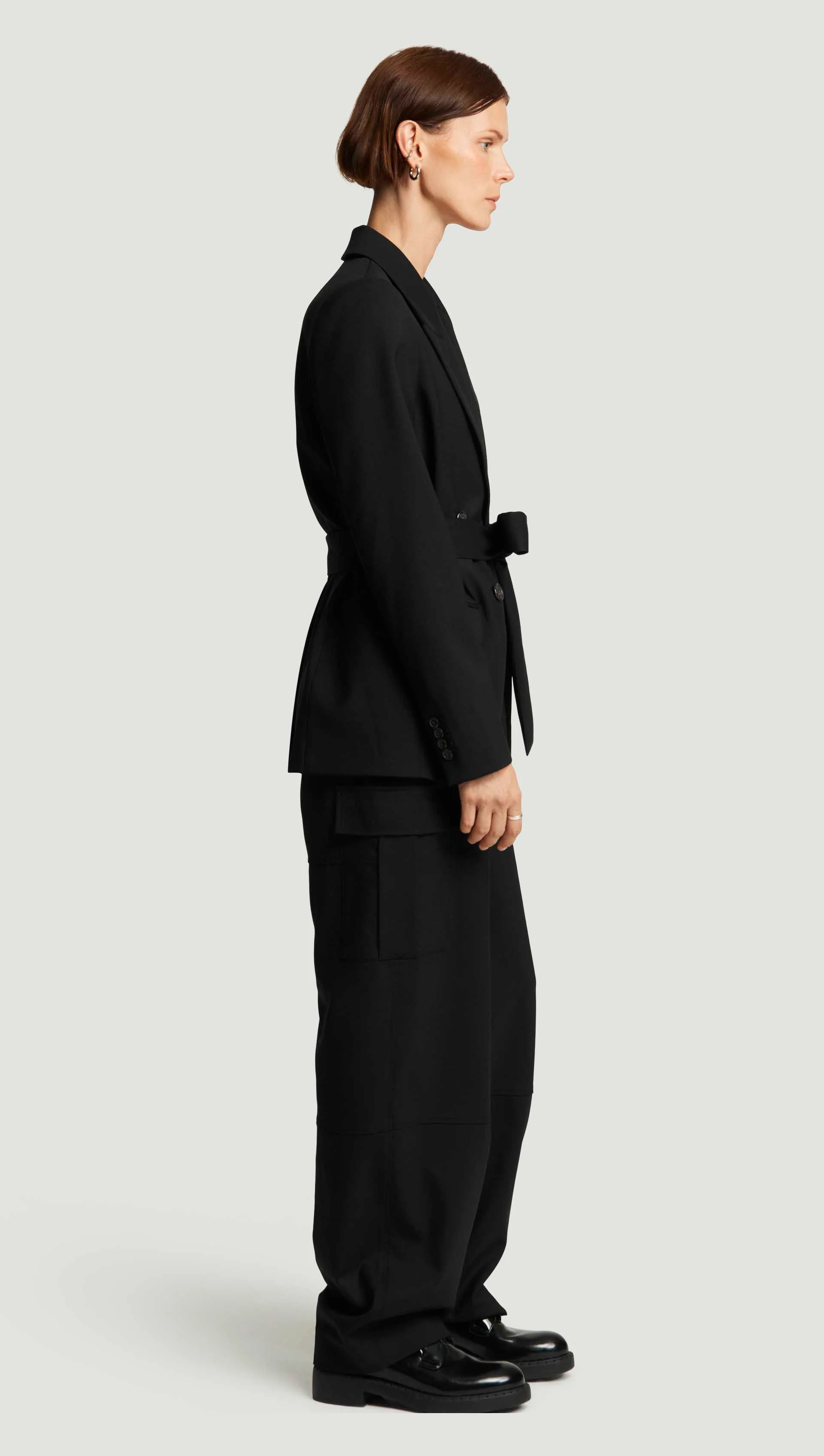 Belted Peak Lapel Blazer in Seasonless Wool | Black - Image 3