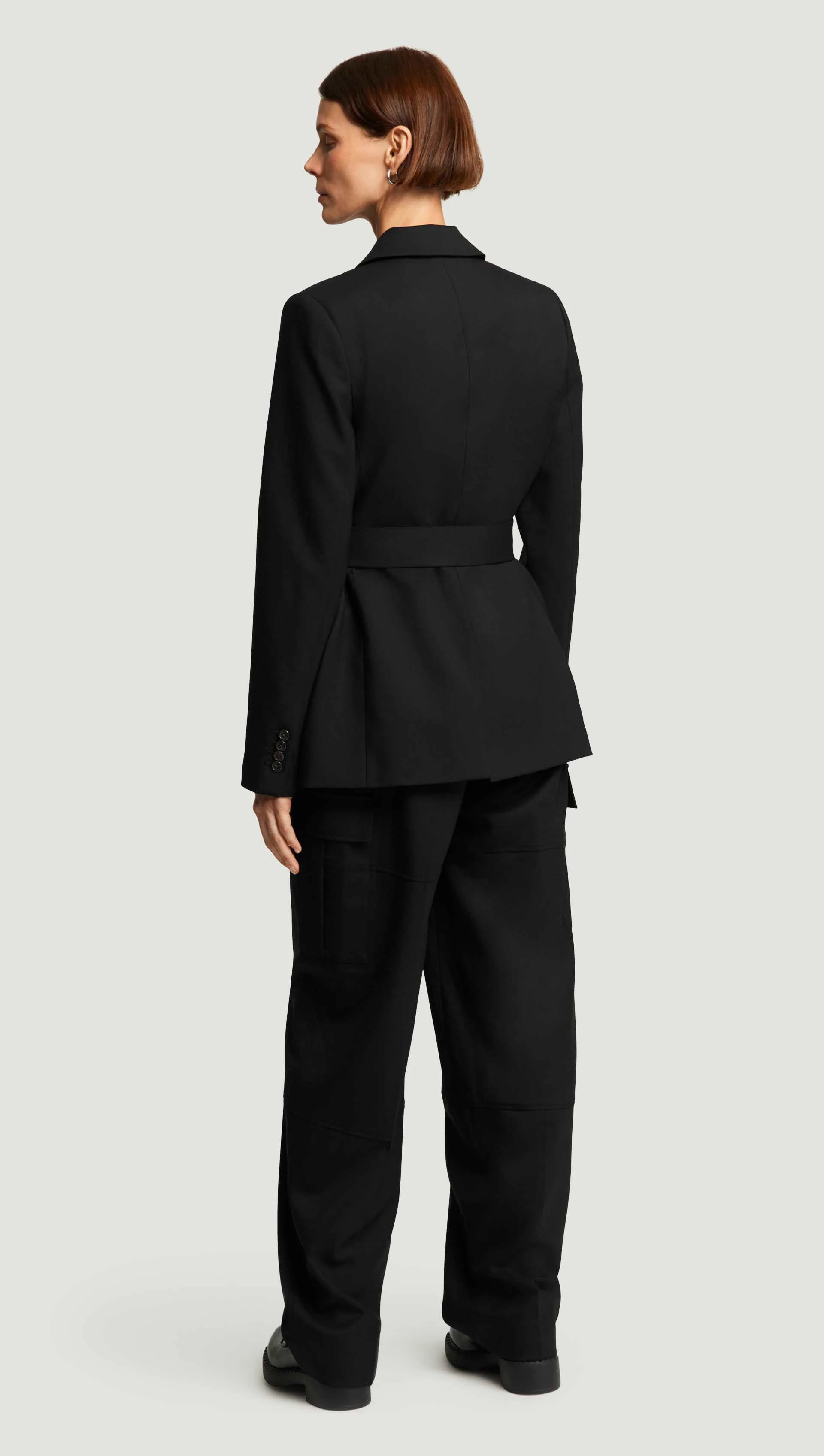 Belted Peak Lapel Blazer in Seasonless Wool | Black - Image 4