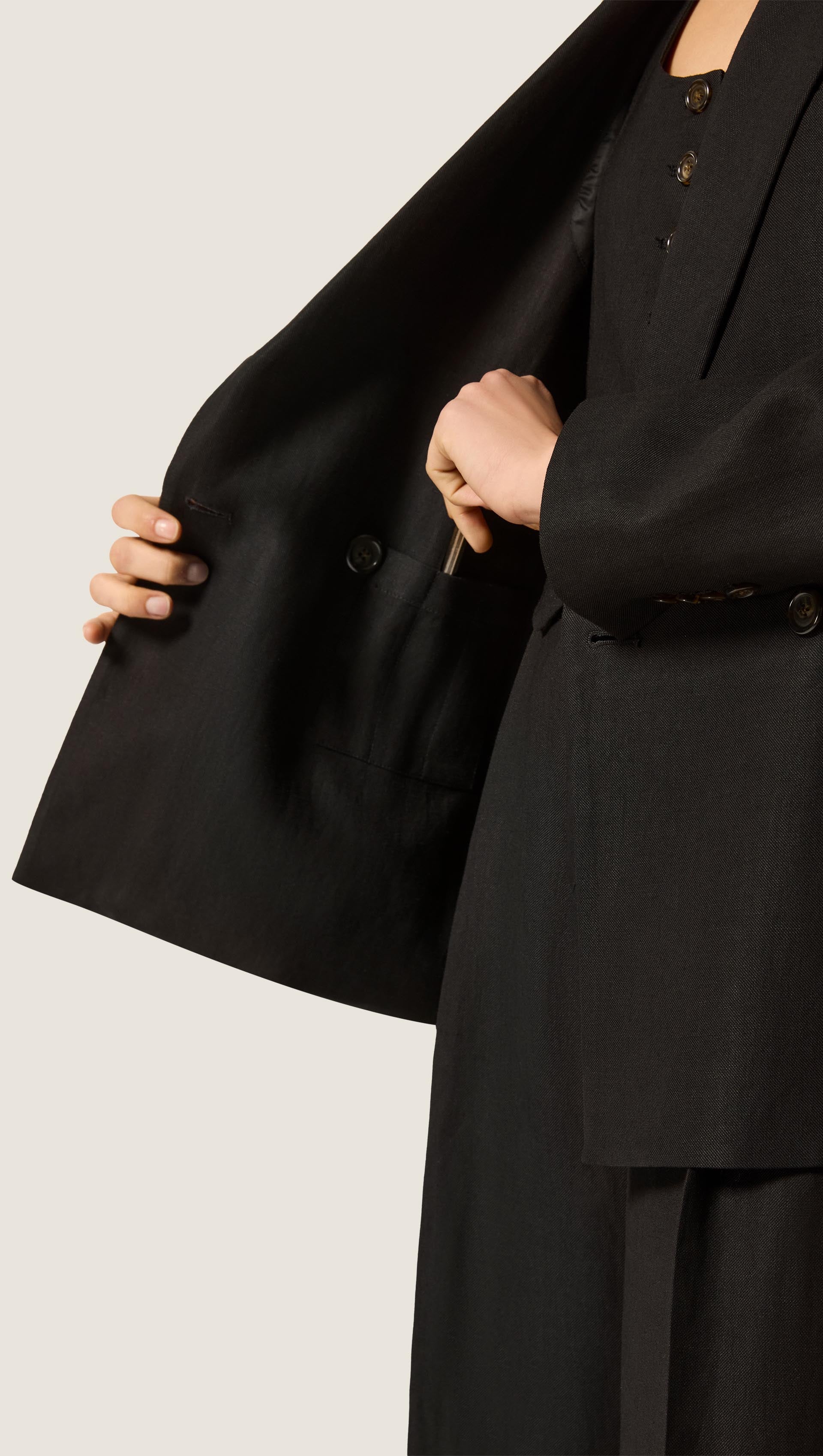 Belted Peak Lapel Blazer in Viscose Linen | Black - Image 7