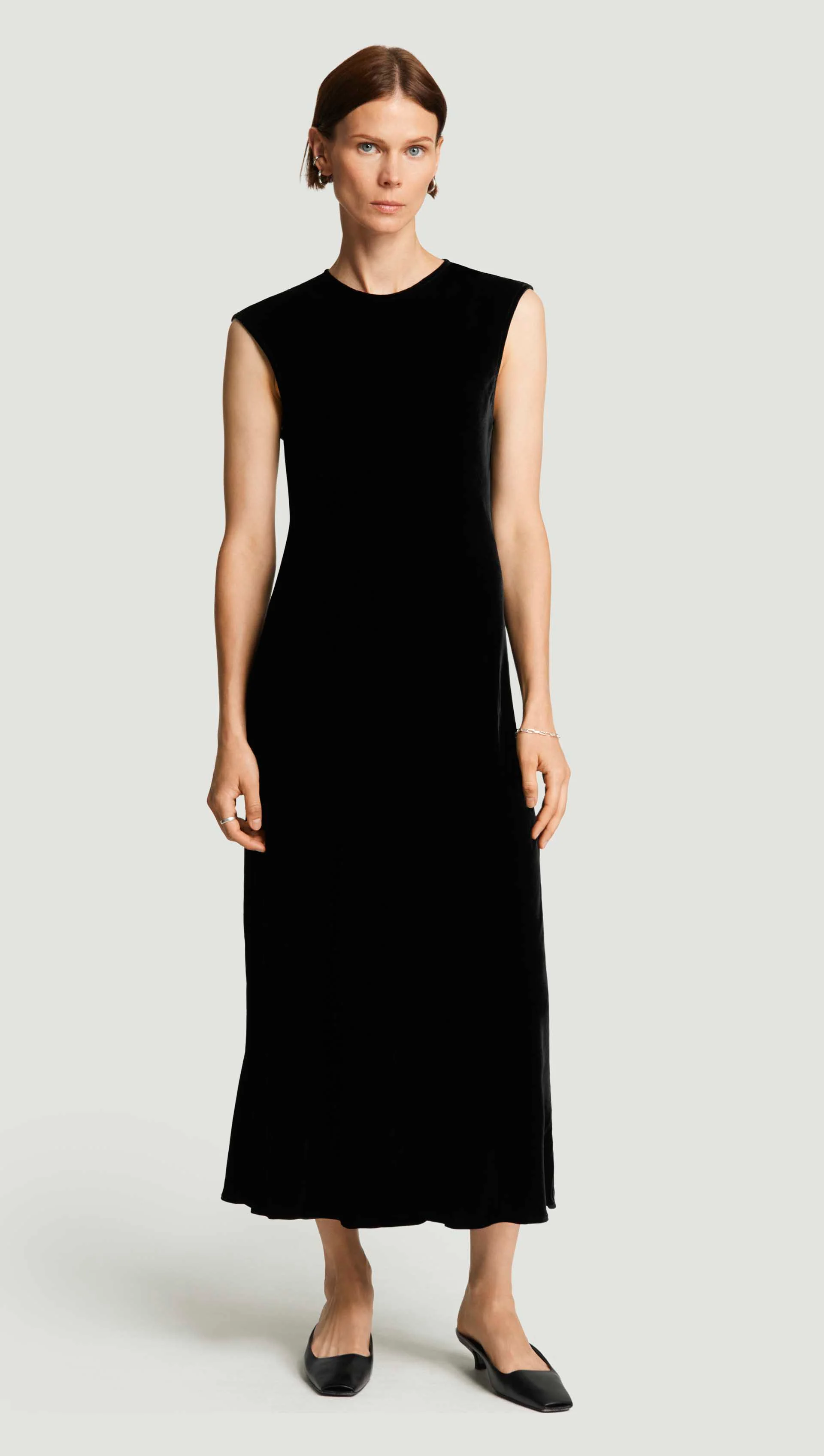 Bias Dress in Velvet | Black