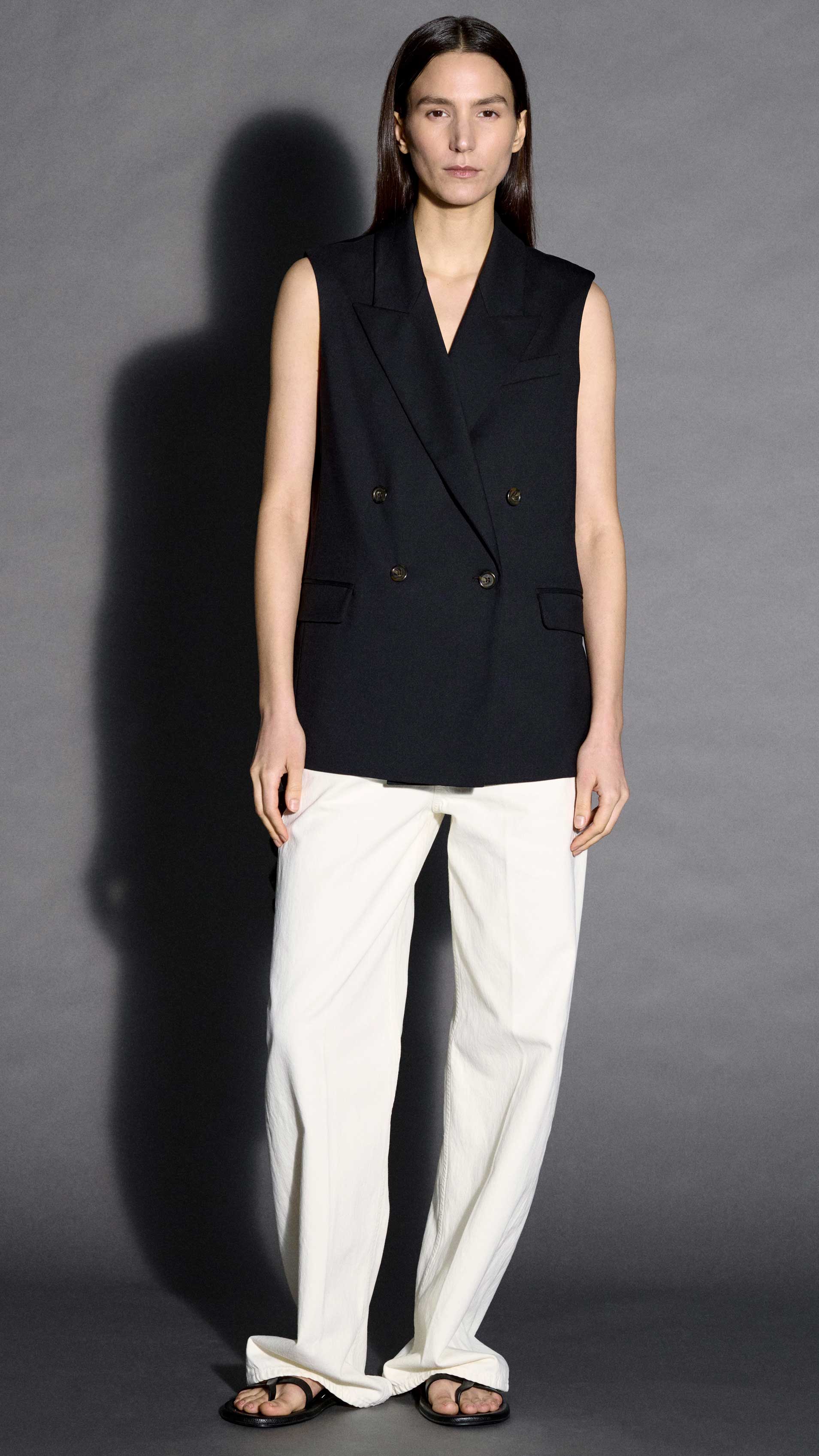 Bowery Vest in Seasonless Wool | Black - Image 8