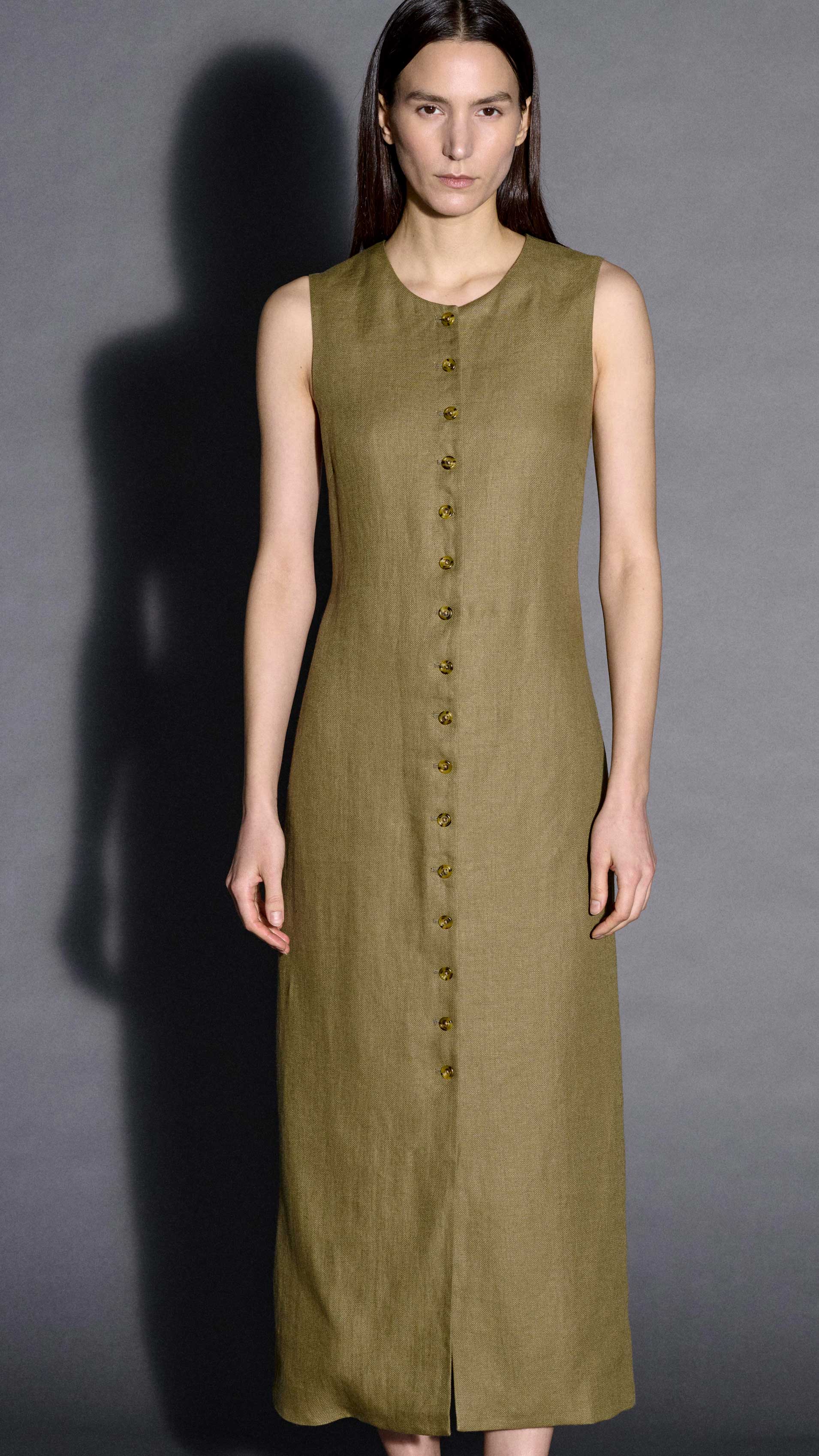 Button Dress in Basket Weave Linen | Fern - Image 6