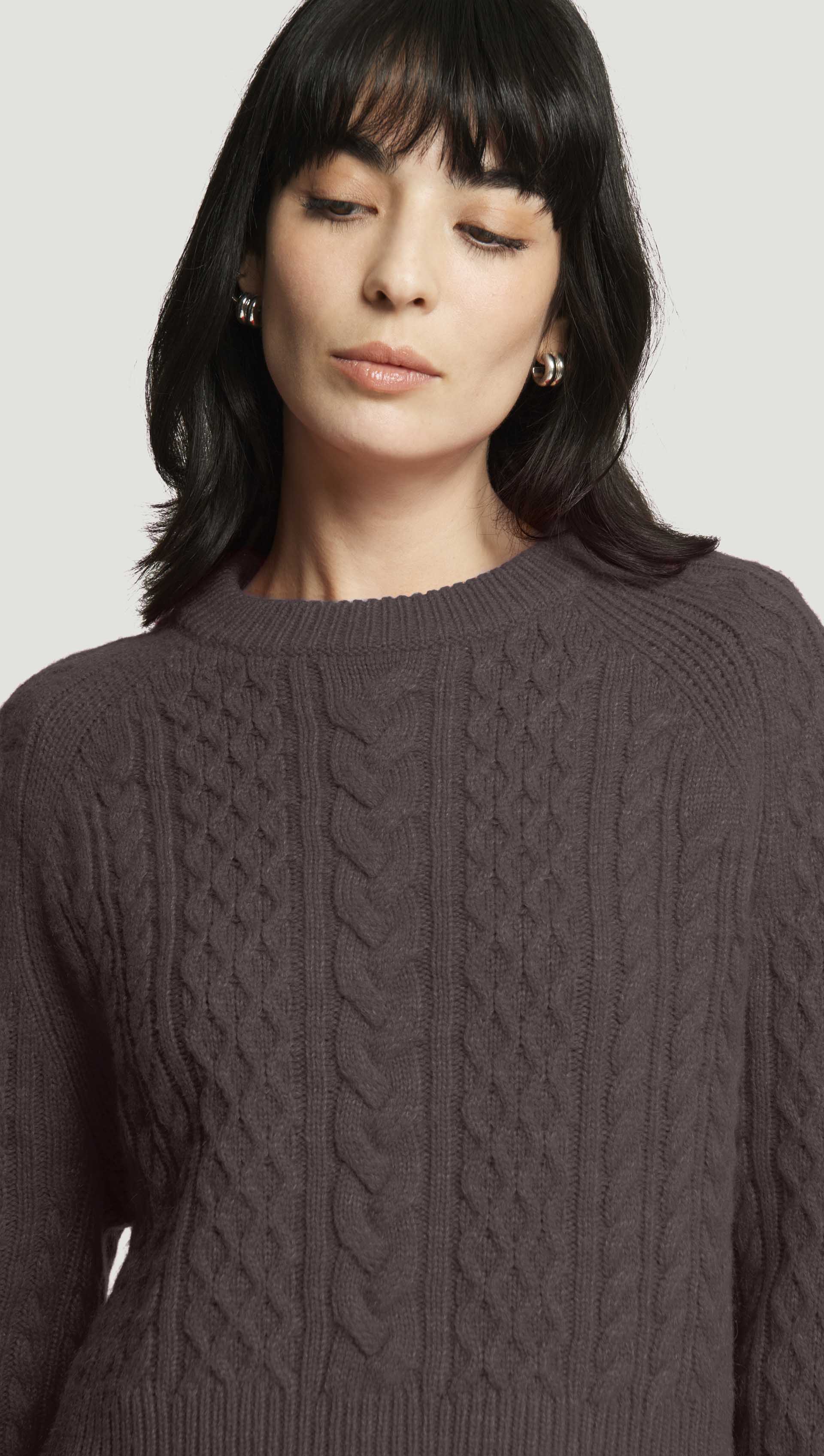 Cable Raglan Sweater in Lambswool | Tornado Brown - Image 2