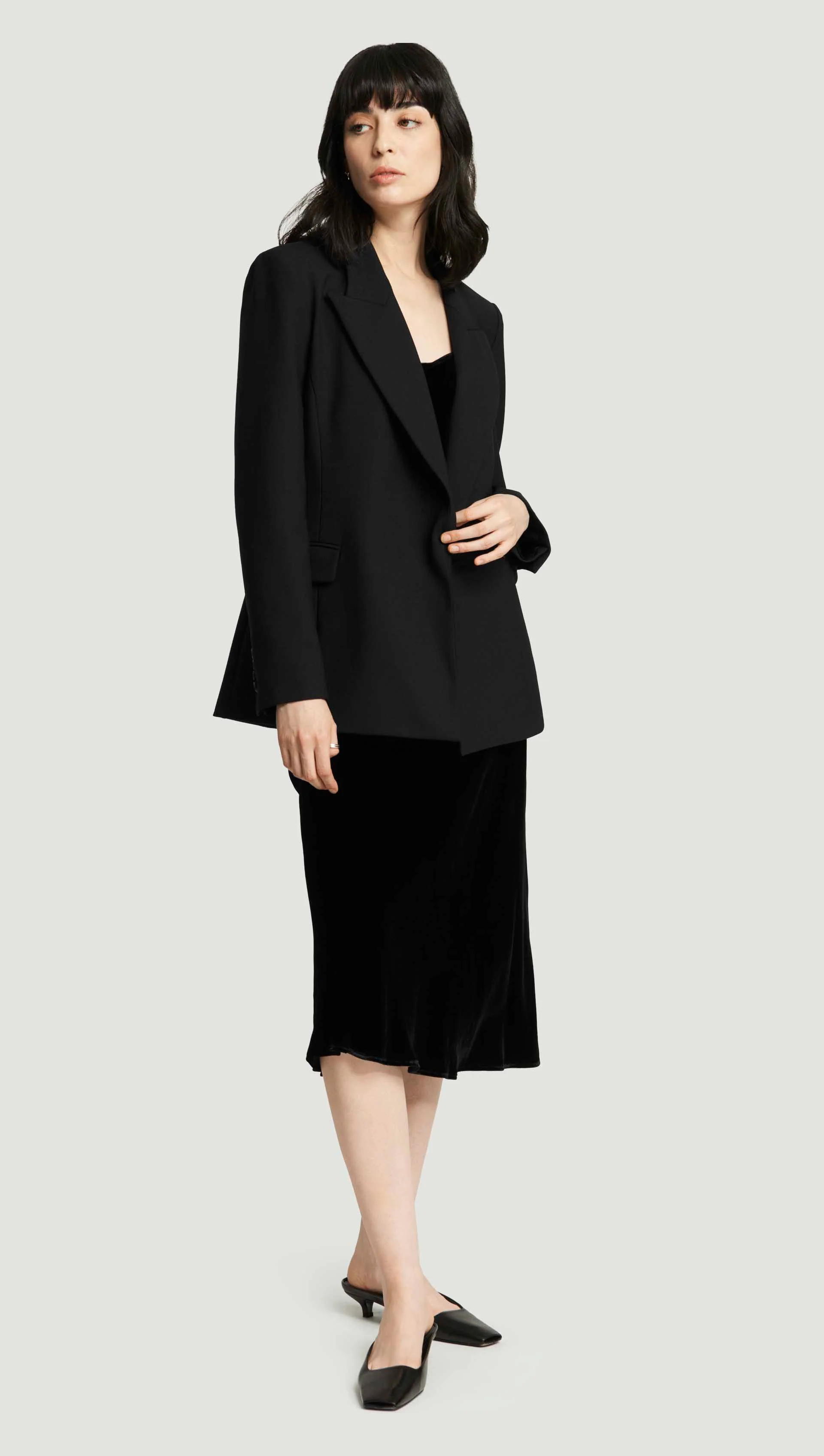 Camisole in Velvet | Black - Image 7