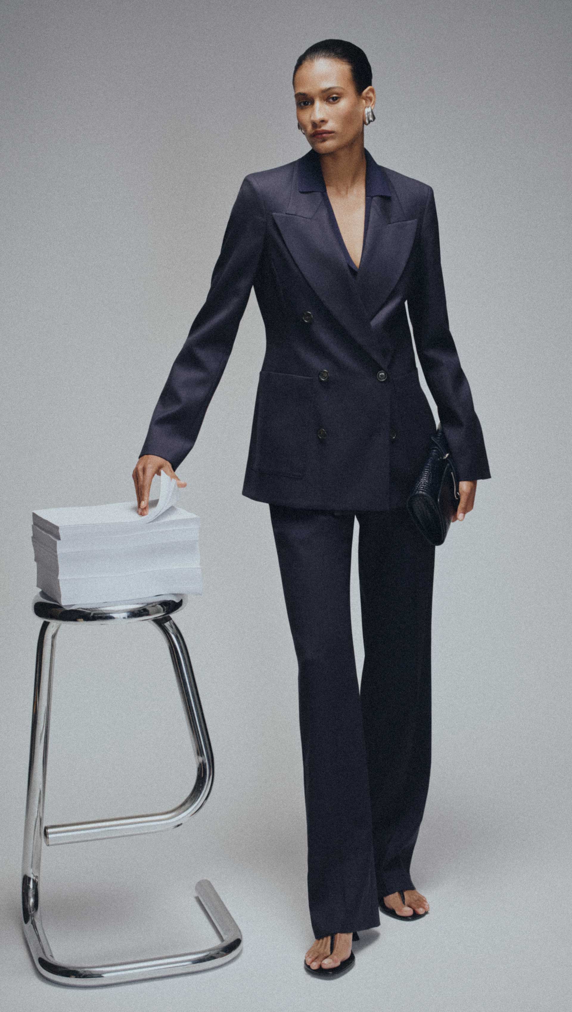 Chelsea Blazer in Seasonless Wool | Midnight - Image 10