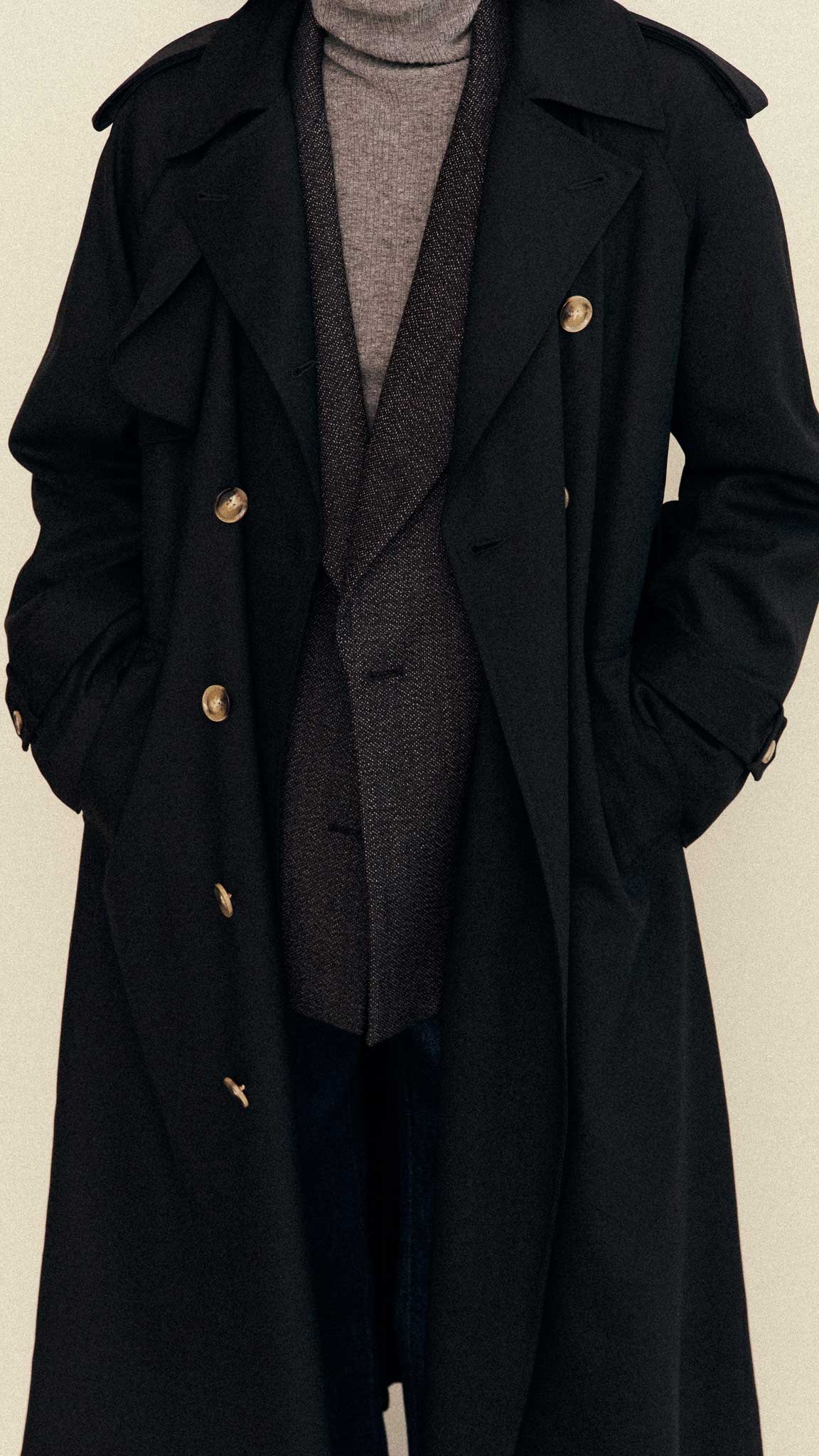 Classic Trench Coat in Seasonless Wool | Black - Image 7