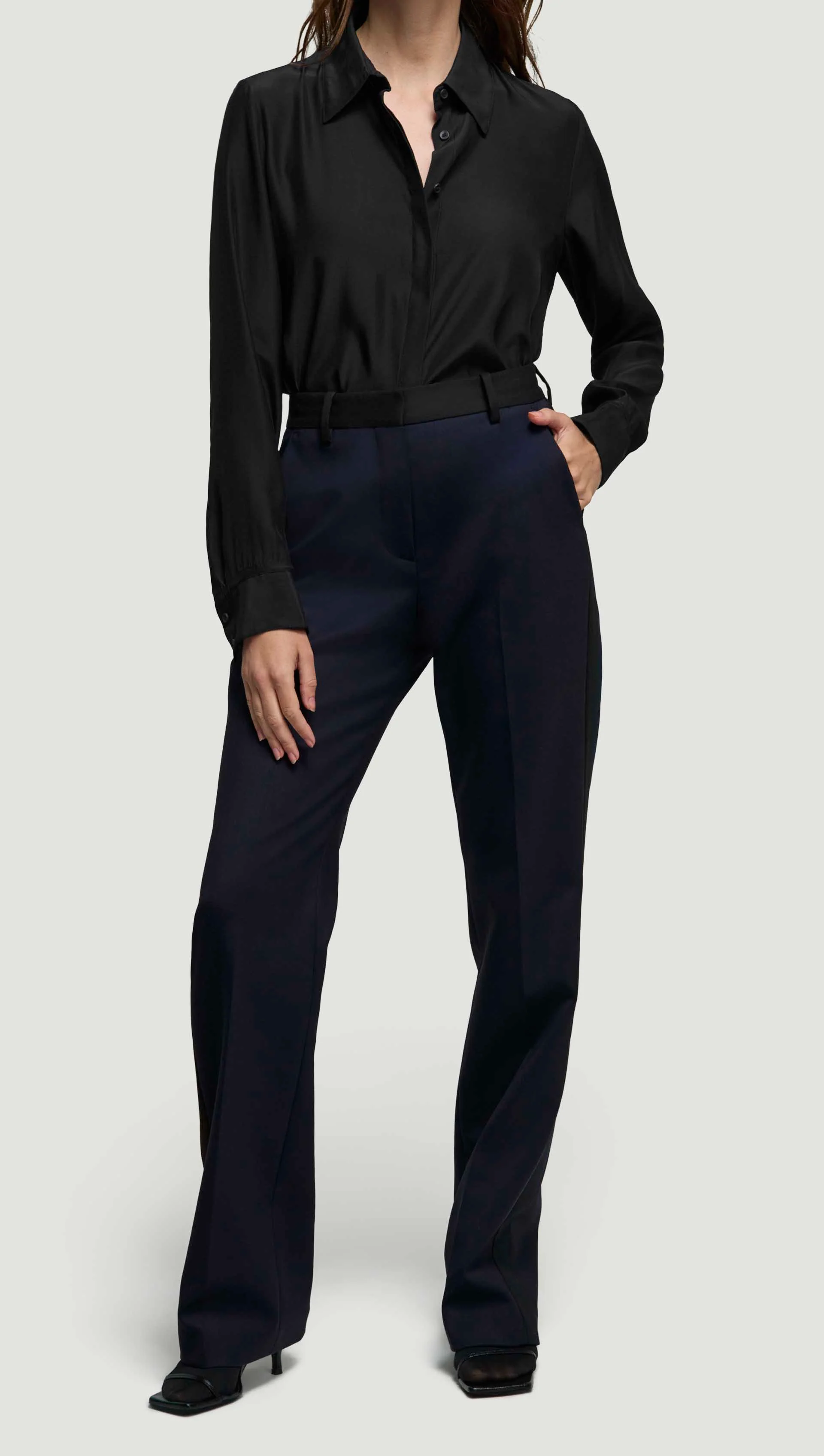 Colorblocked Tuxedo Trouser in Seasonless Wool | Midnight/Black - Image 3