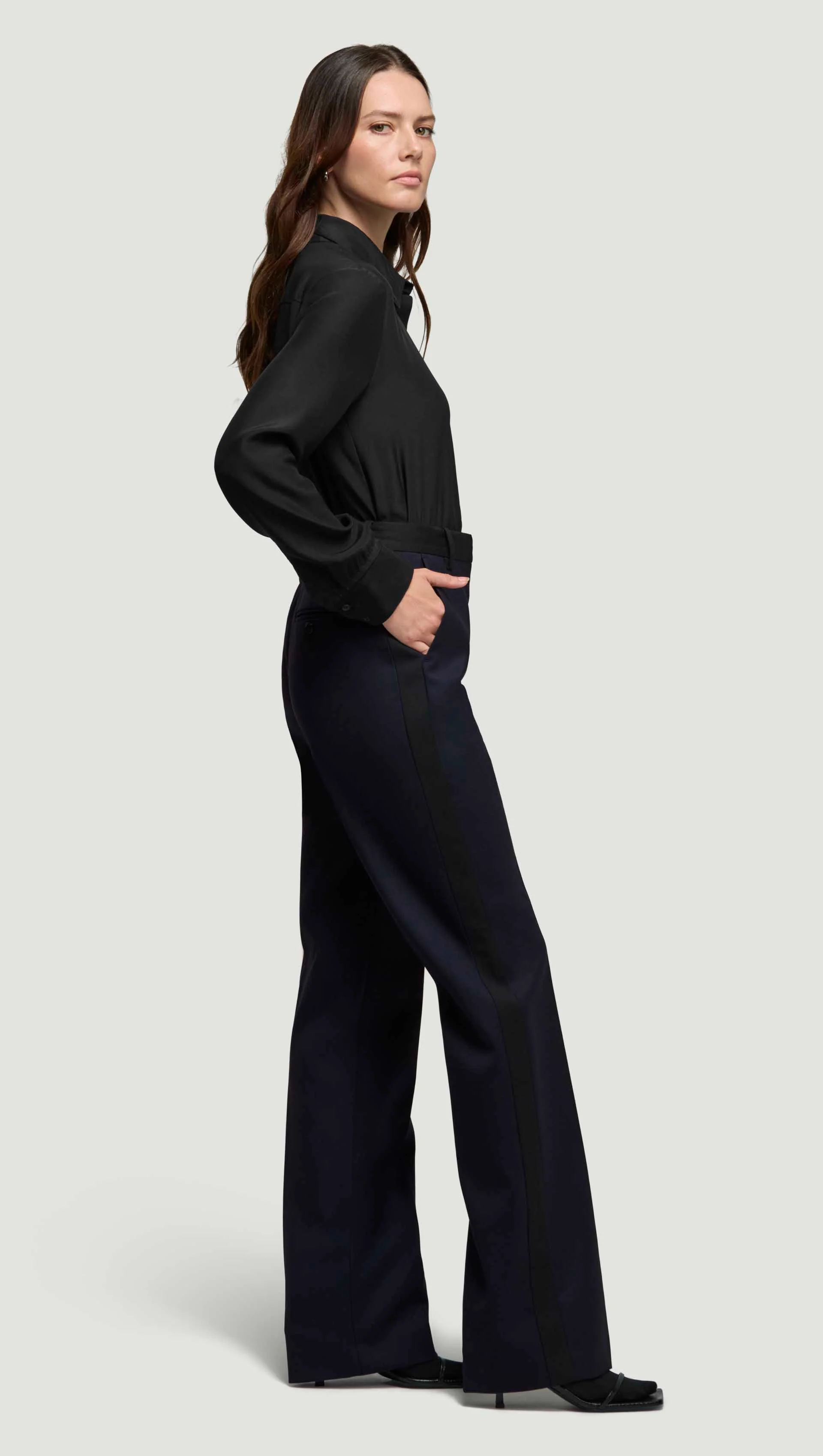 Colorblocked Tuxedo Trouser in Seasonless Wool | Midnight/Black - Image 4