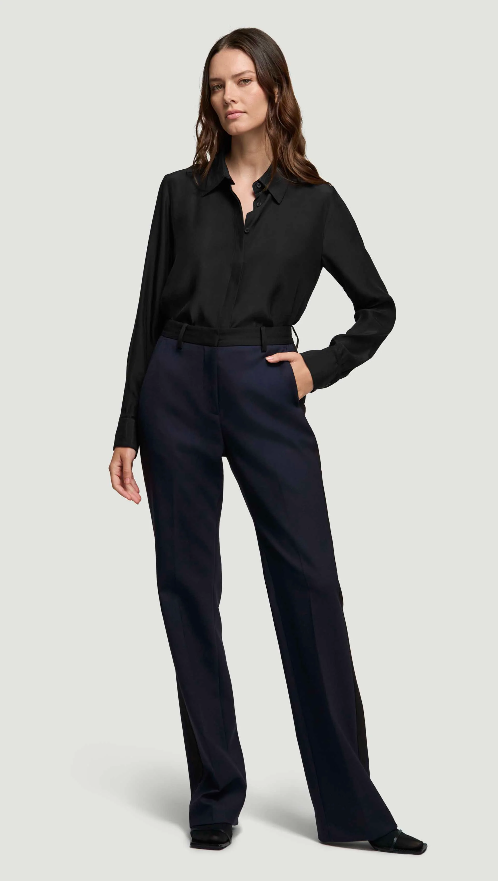 Colorblocked Tuxedo Trouser in Seasonless Wool | Midnight/Black - Image 5