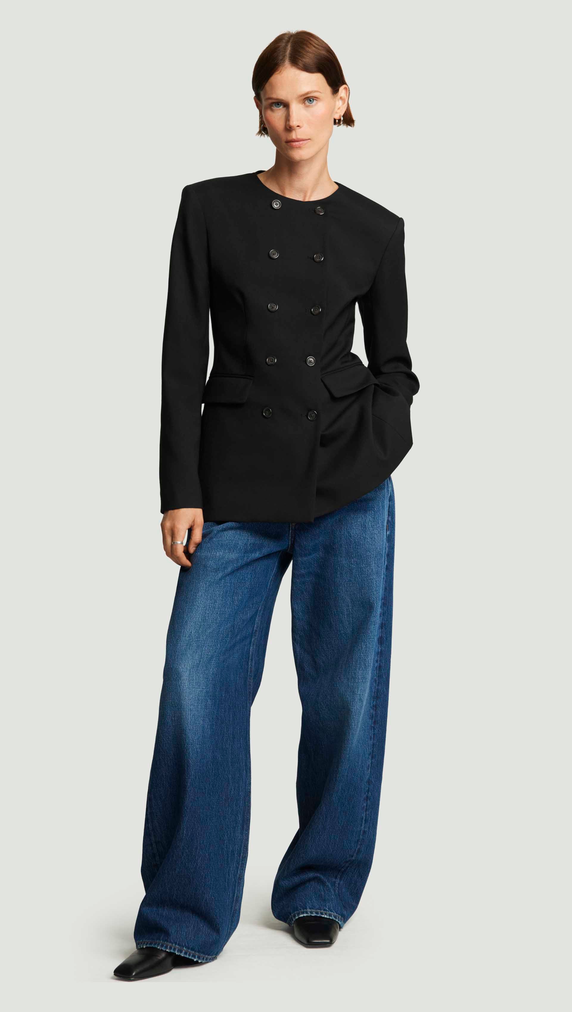Double-Breasted Crewneck Blazer in Seasonless Wool | Black - Image 3