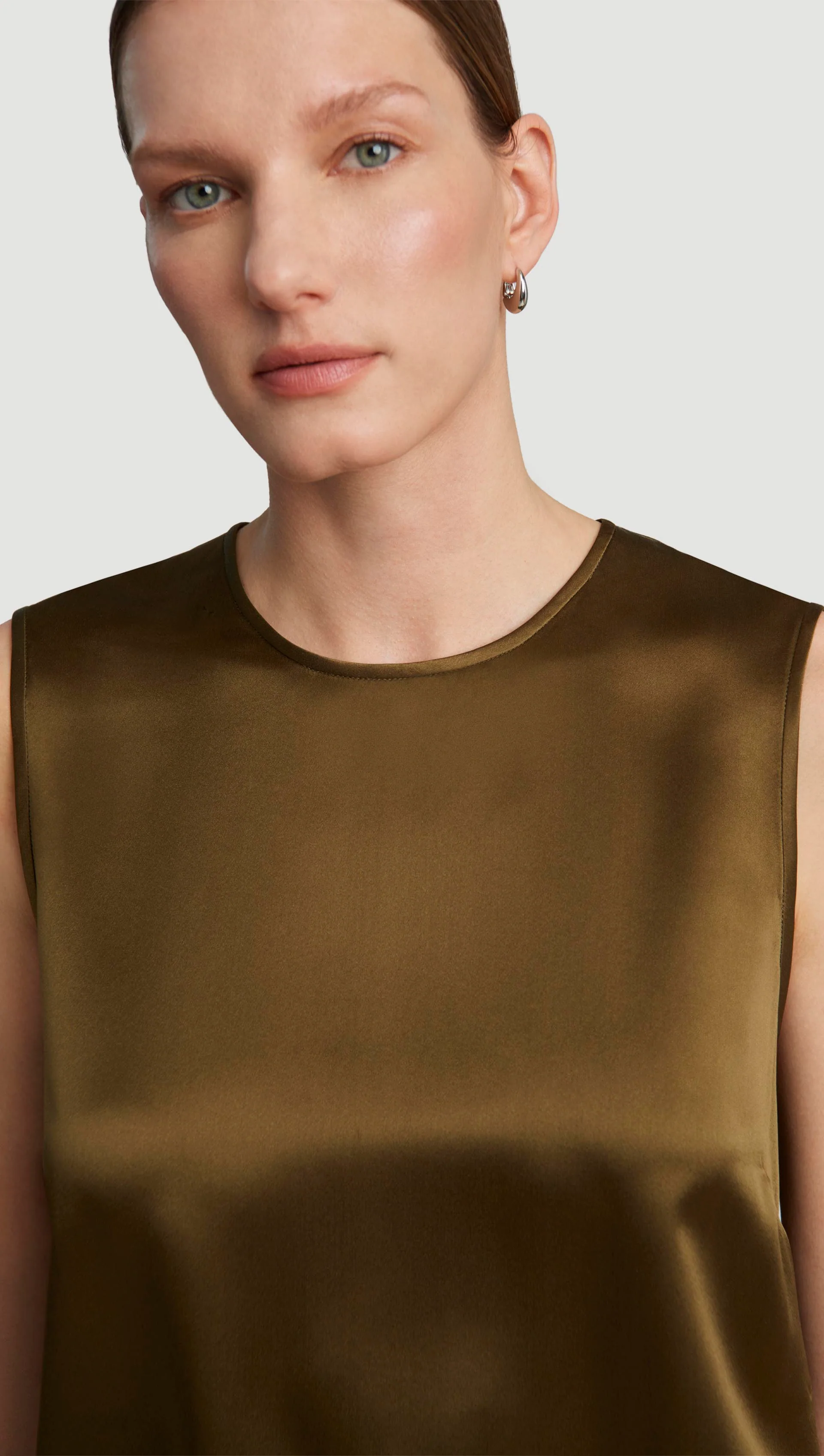 Crewneck Tank in Silk Charmeuse | Mushroom - Image 5