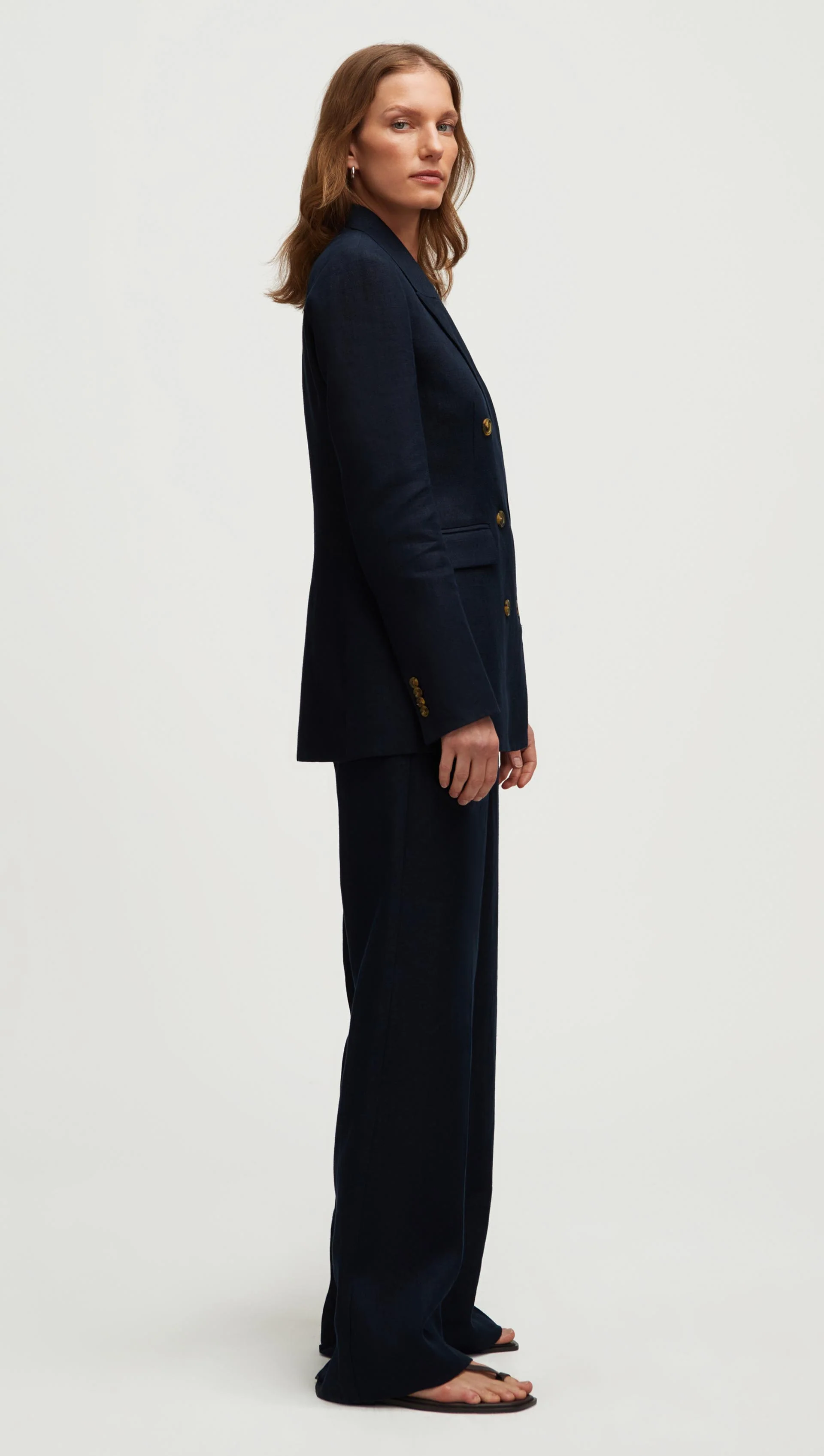 Double-Breasted Blazer in Basket Weave Linen | Midnight - Image 3
