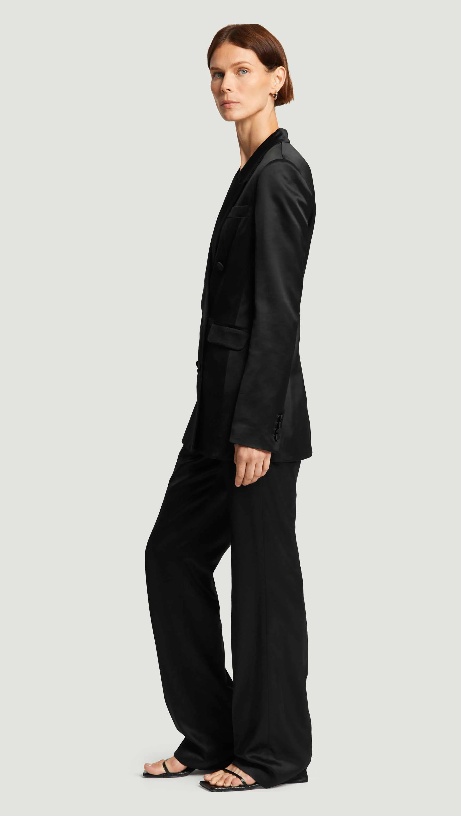 Double-Breasted Blazer in Satin Viscose Wool | Black - Image 4