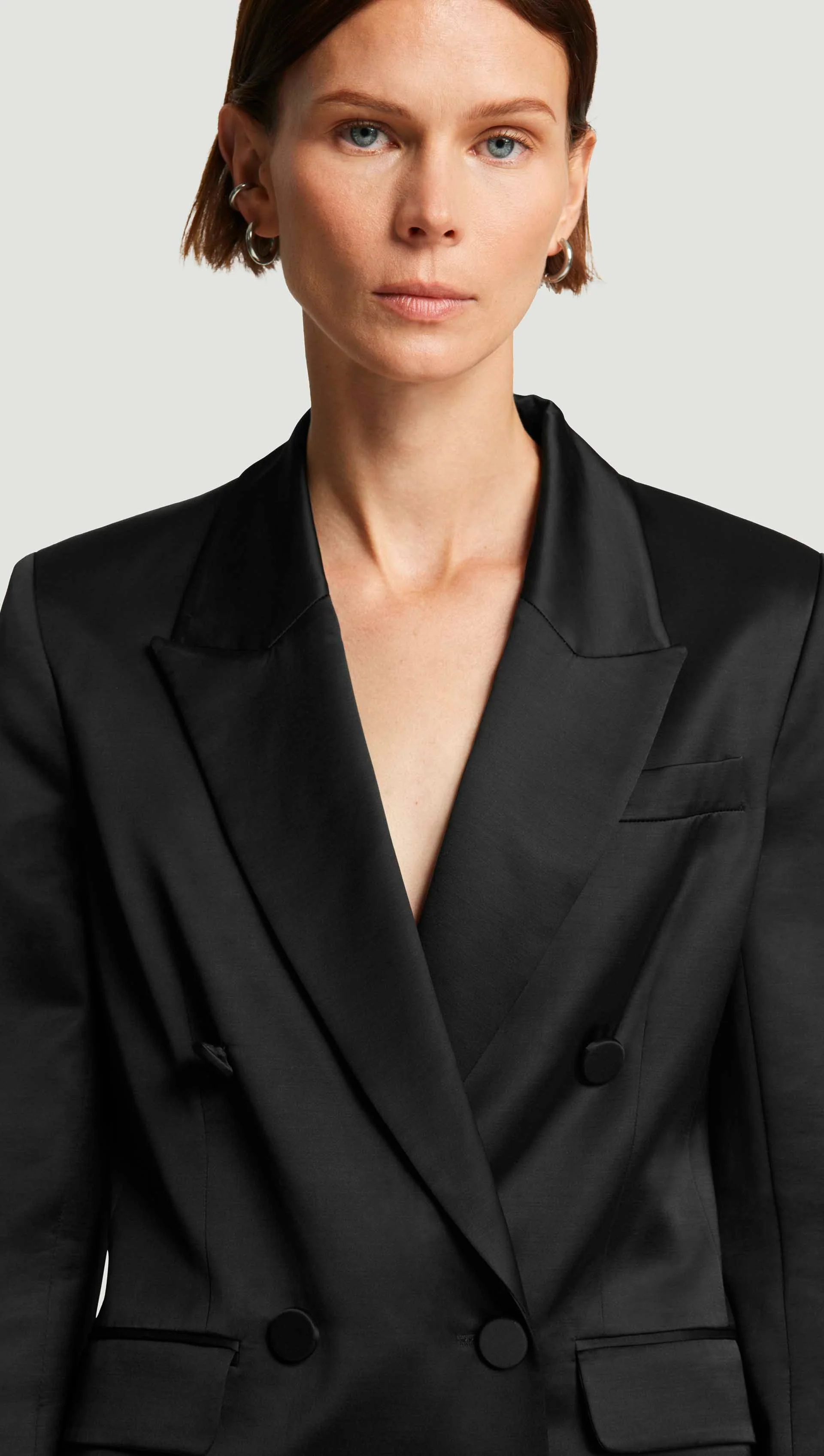 Double-Breasted Blazer in Satin Viscose Wool | Black - Image 6