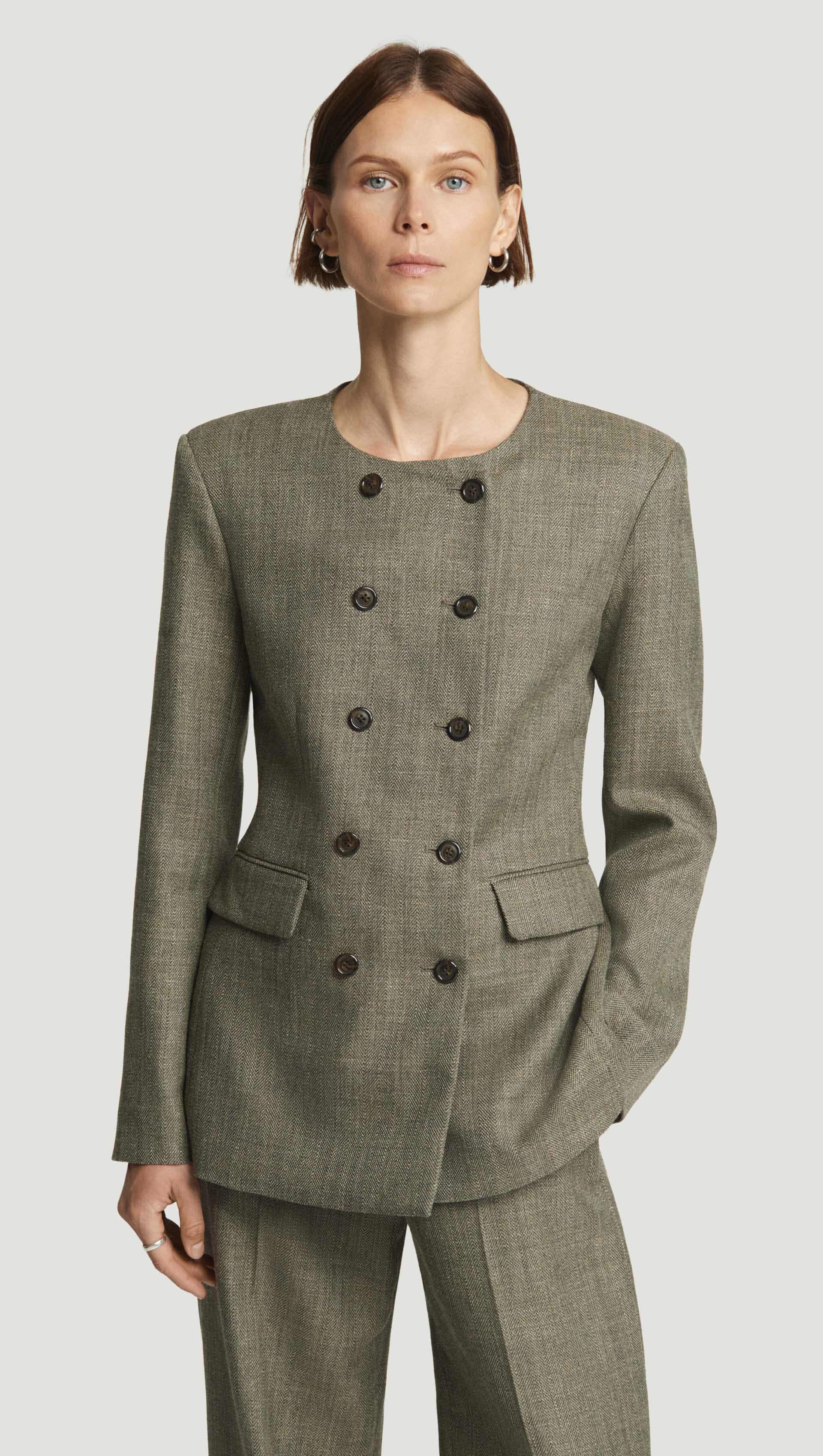 Double-Breasted Crewneck Blazer in Herringbone | Ash