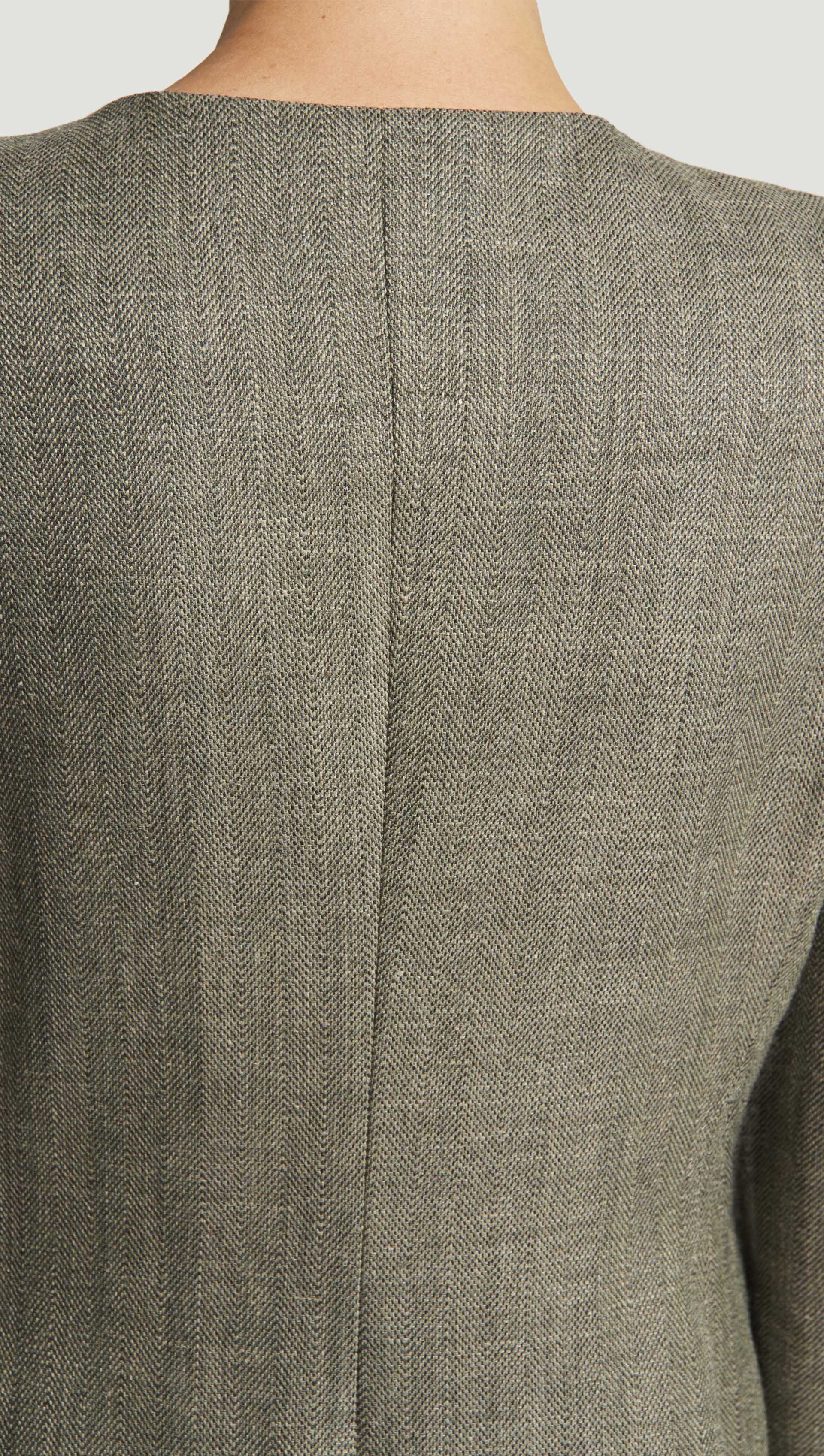 Double-Breasted Crewneck Blazer in Herringbone | Ash - Image 7