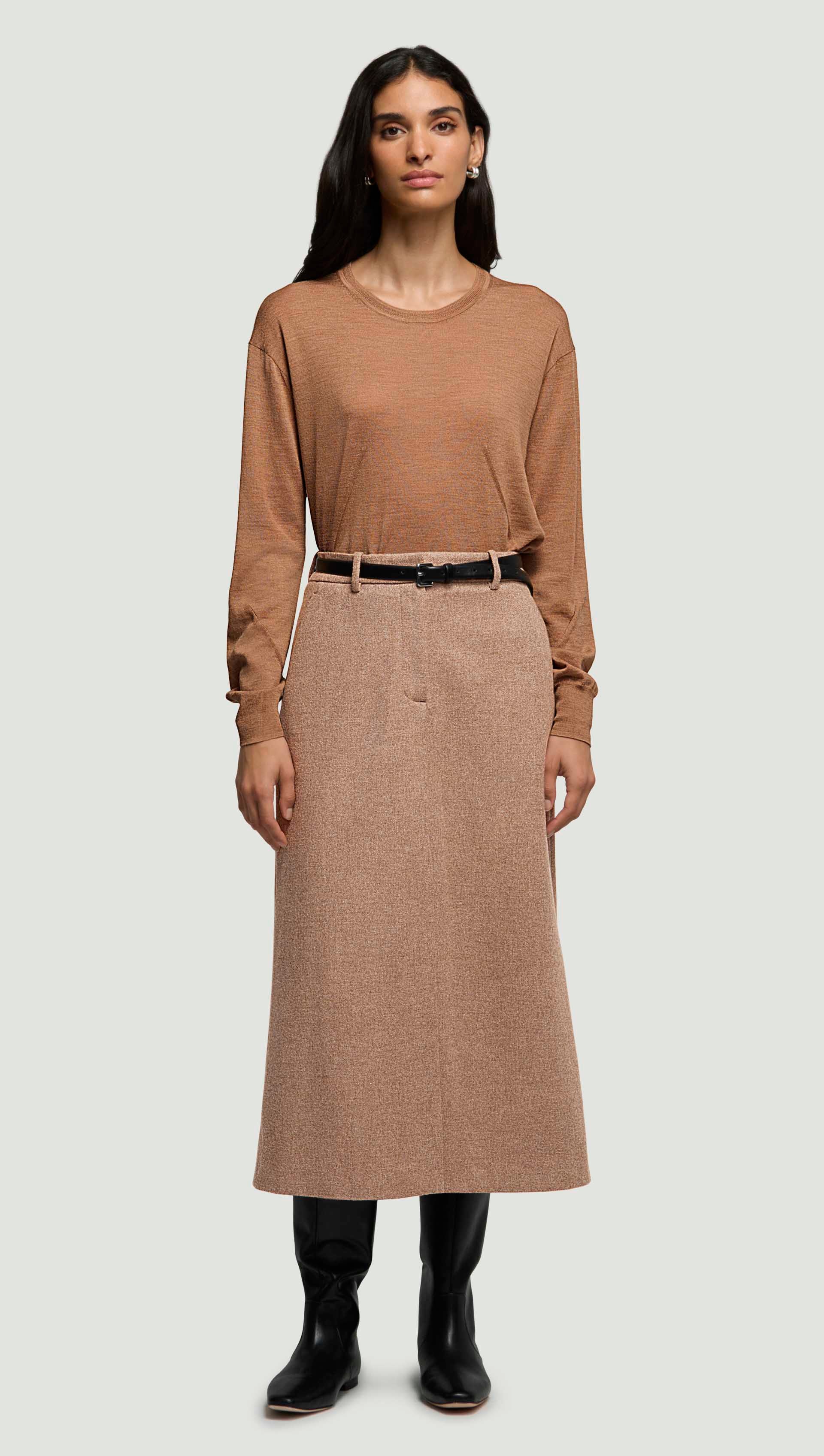 Fine Knit Longsleeve Crewneck in Merino Silk | Camel - Image 3
