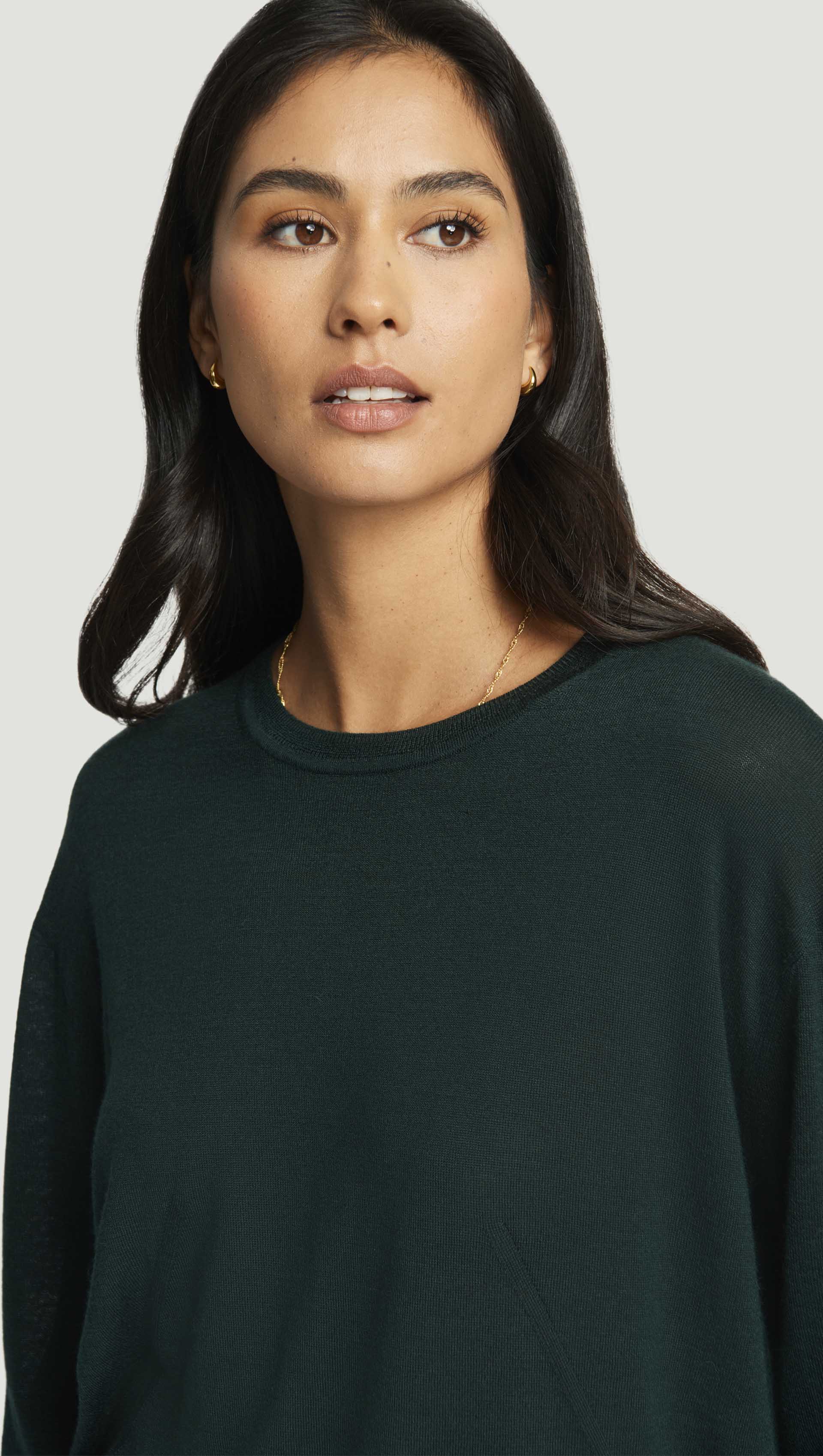 Fine Knit Longsleeve Crewneck in Merino Silk | Hunter - Image 2