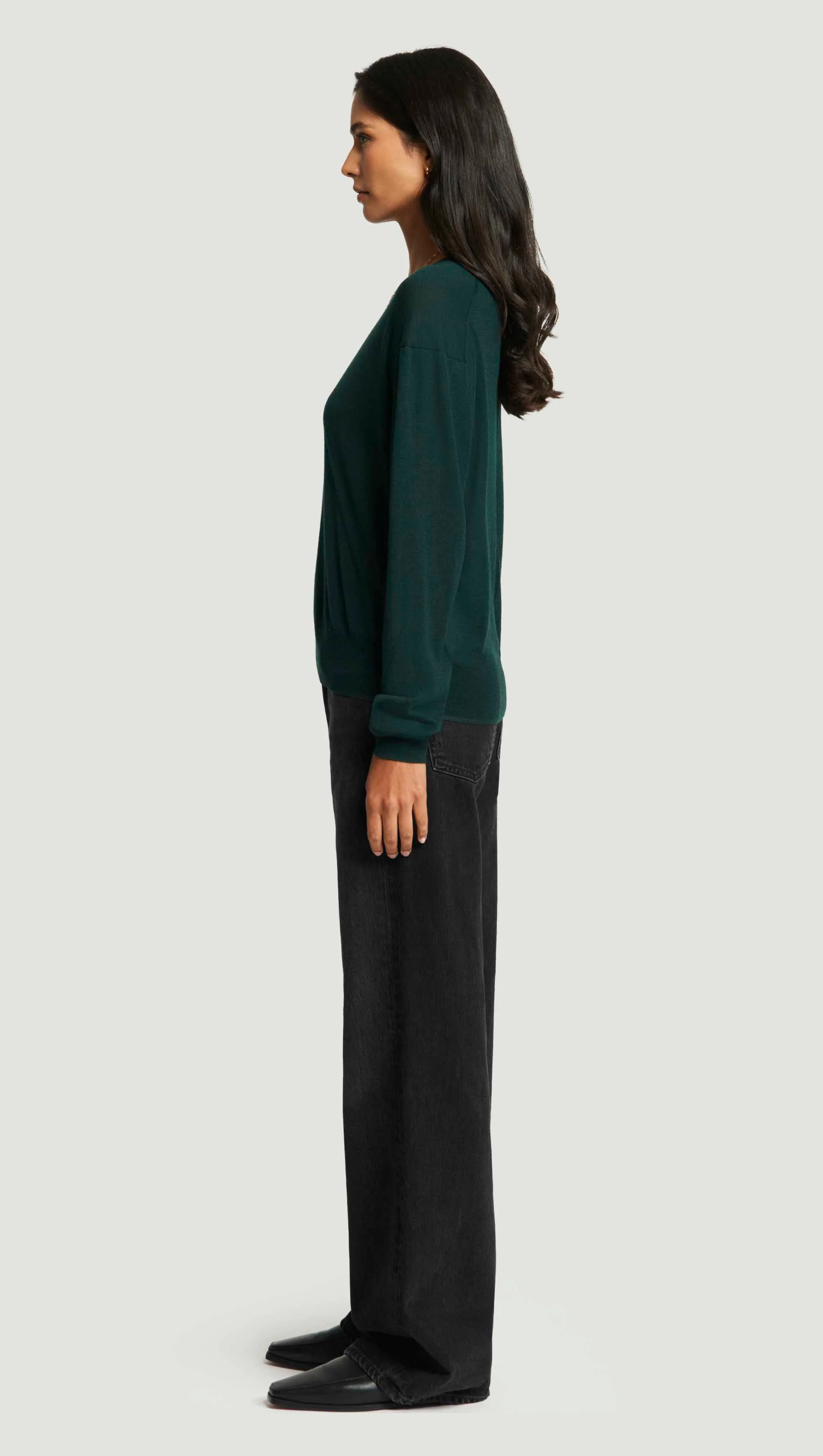 Fine Knit Longsleeve Crewneck in Merino Silk | Hunter - Image 4