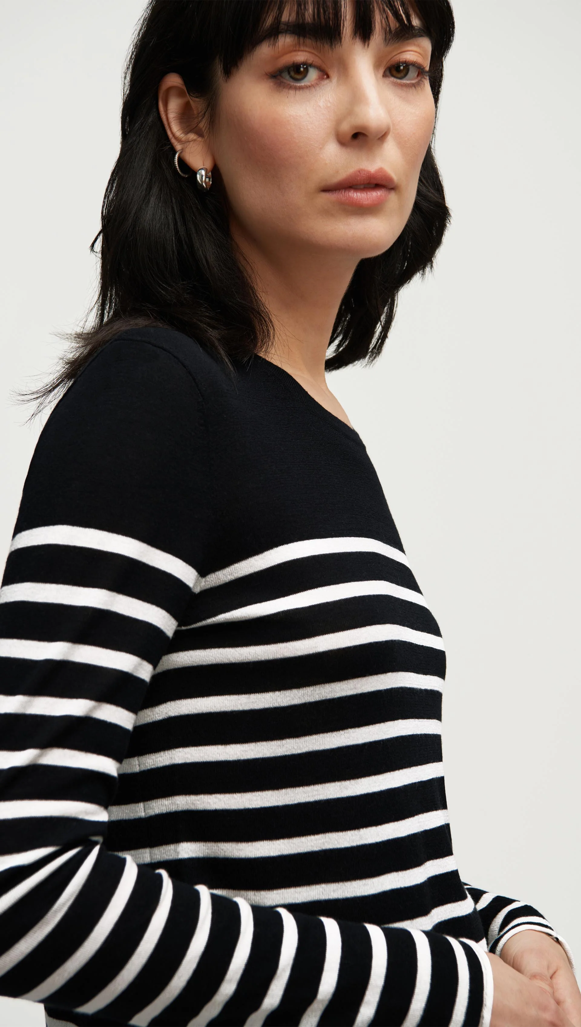 Fine Knit Longsleeve Crewneck in Wool Silk | Black/White Stripe - Image 6