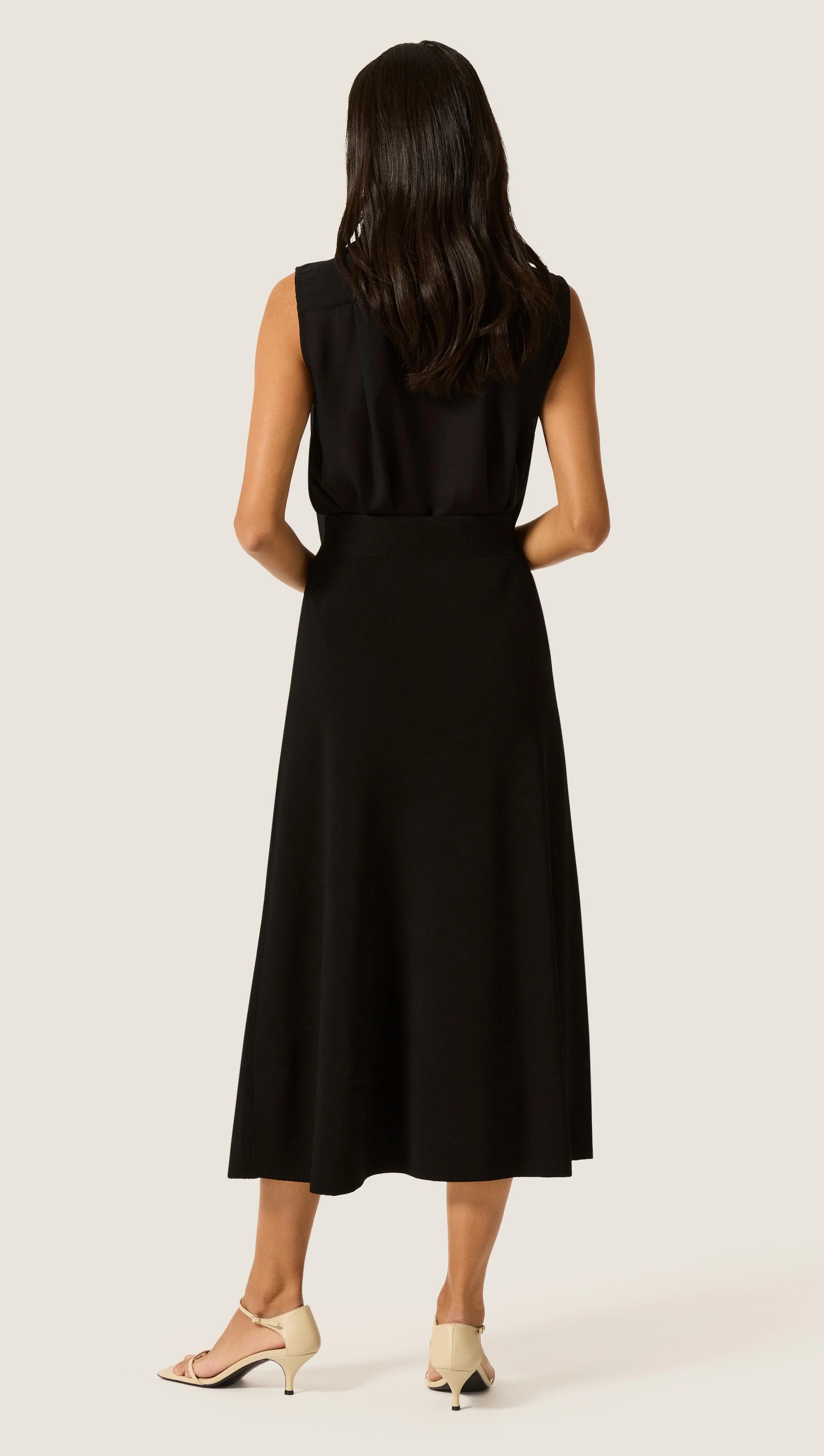 Fulton Skirt in Viscose | Black - Image 4