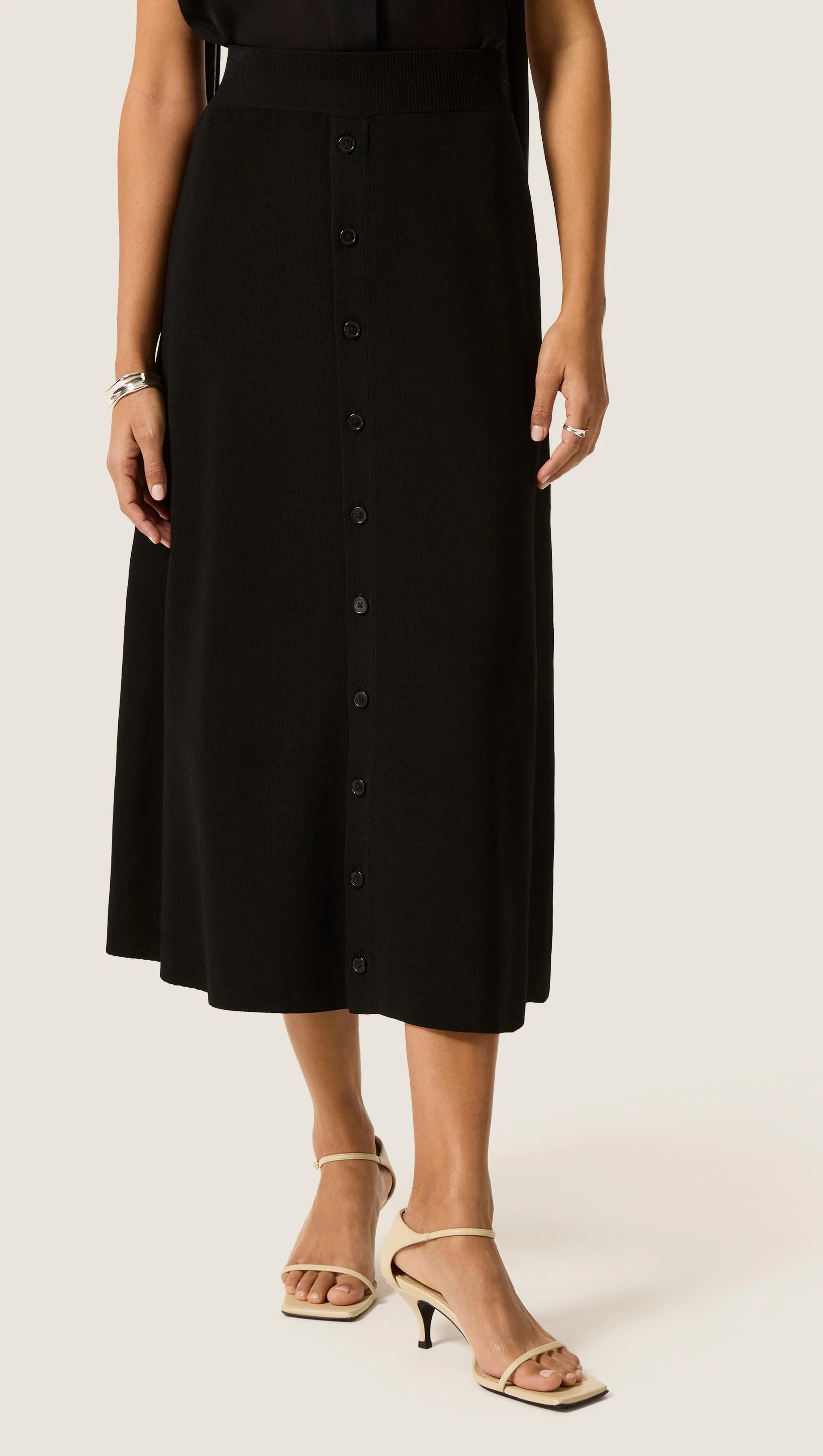 Fulton Skirt in Viscose | Black - Image 6