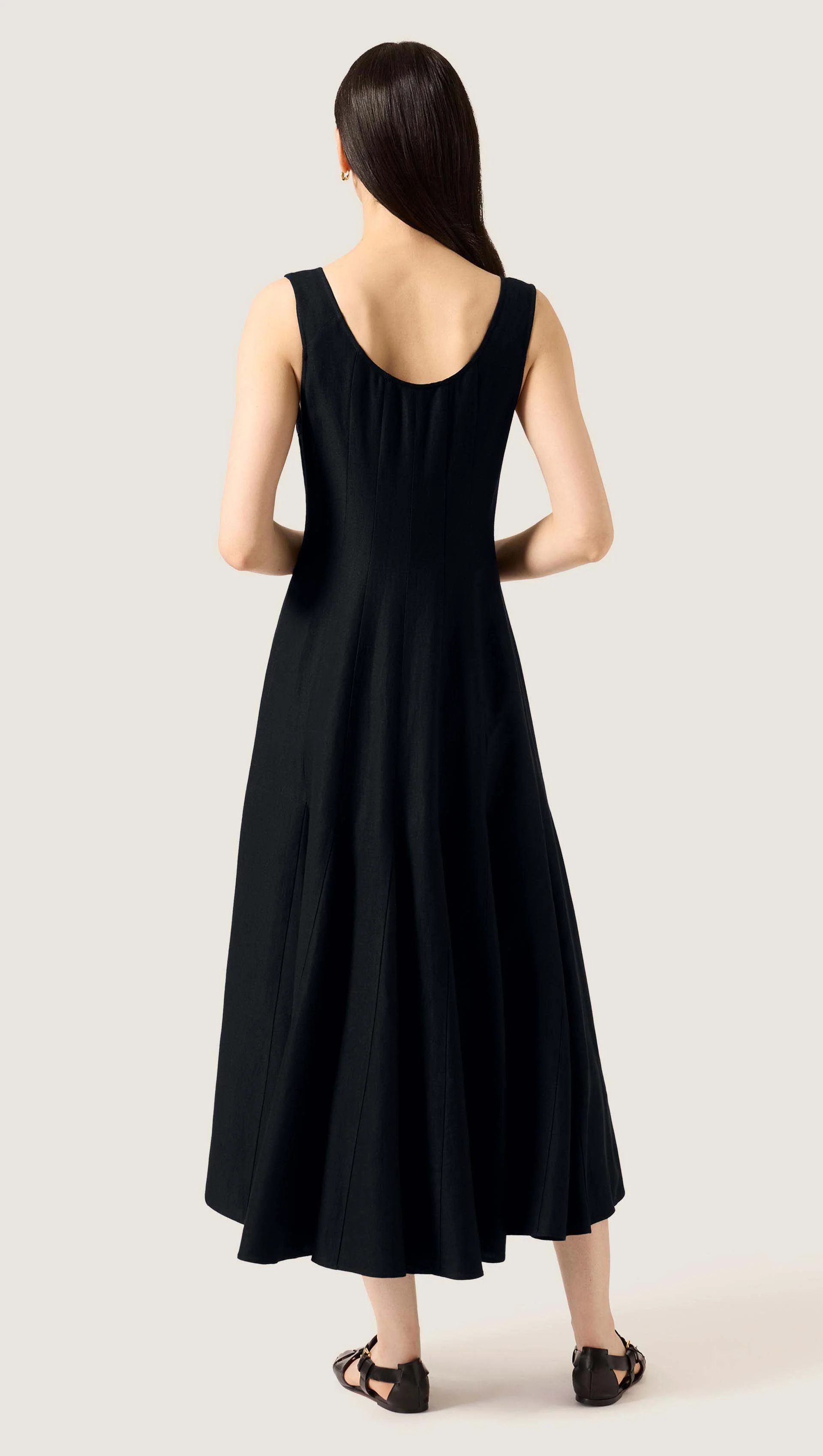Godet Dress in Viscose Linen | Black - Image 5