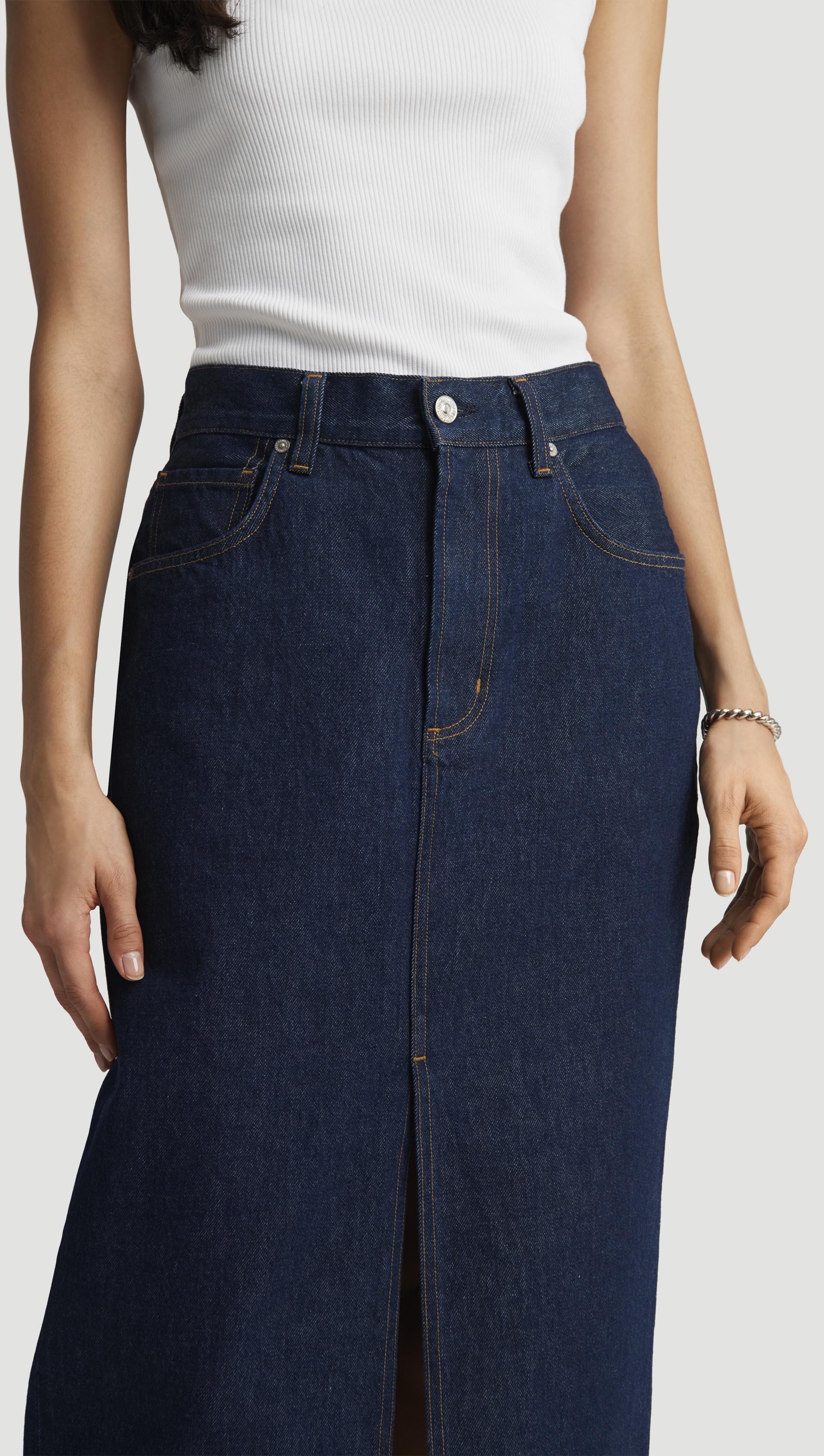 Gwynn Skirt in Regenerative Cotton | Amherst - Image 3
