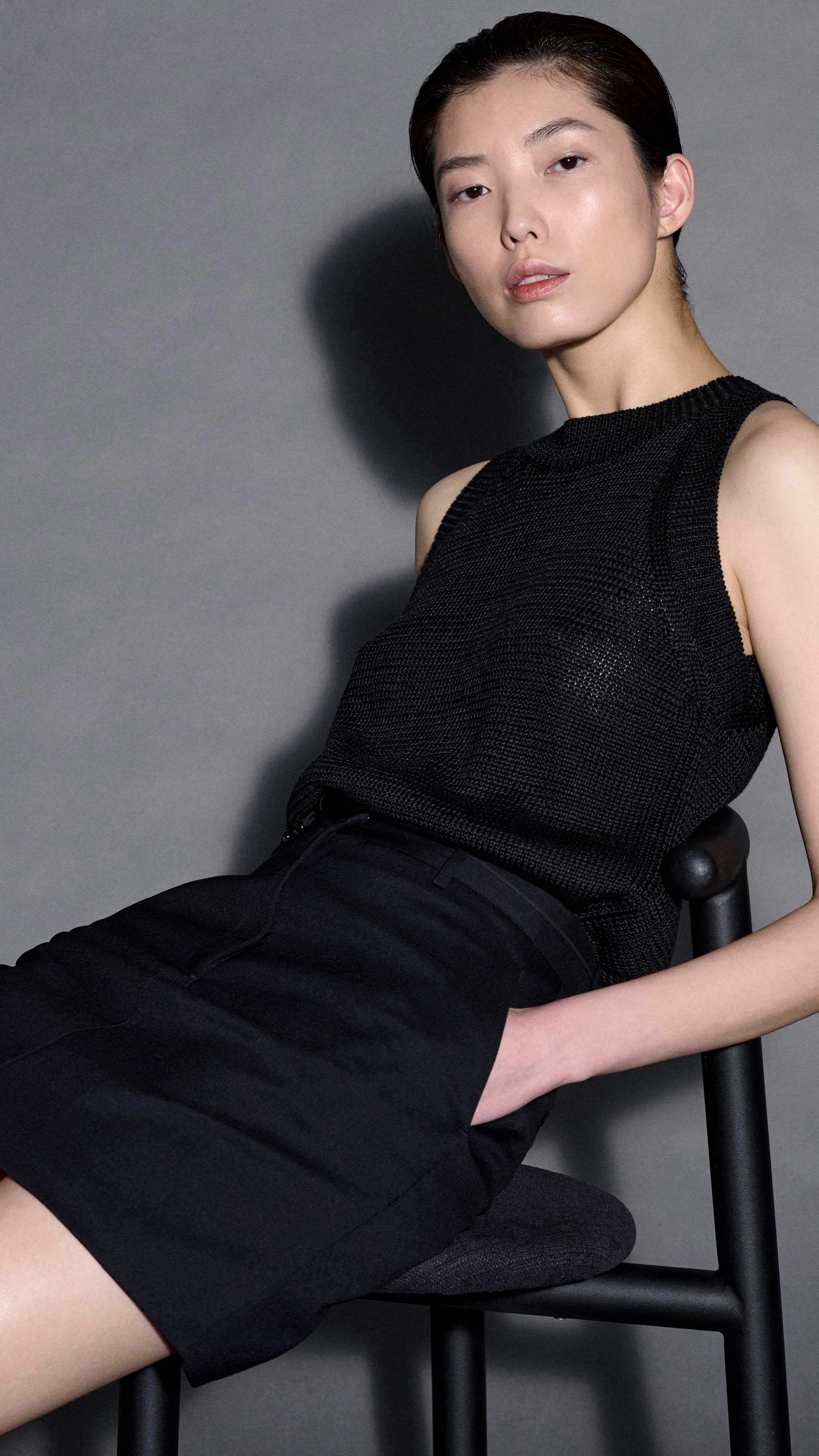 Mini Tailored Skirt in Seasonless Wool | Black - Image 11