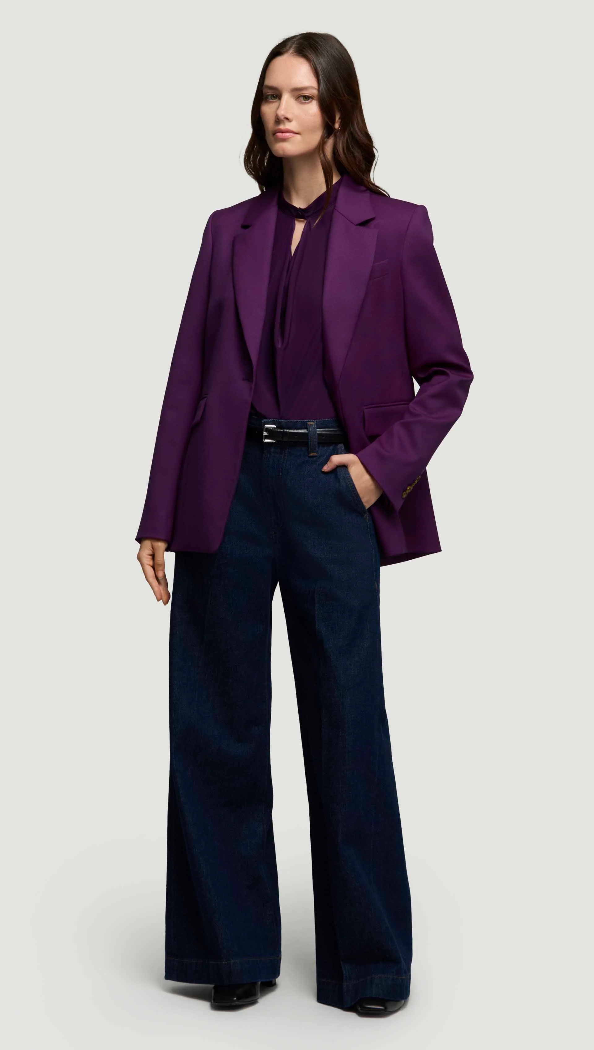 Notch Lapel Blazer in Seasonless Wool | Grape - Image 3