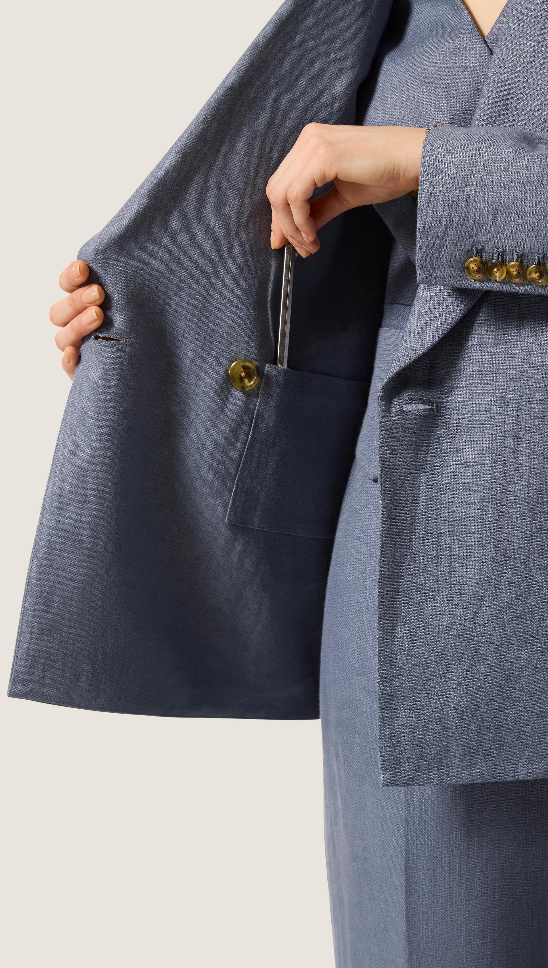 Peak Lapel Blazer in Basket Weave Linen | Blue Grey - Image 8