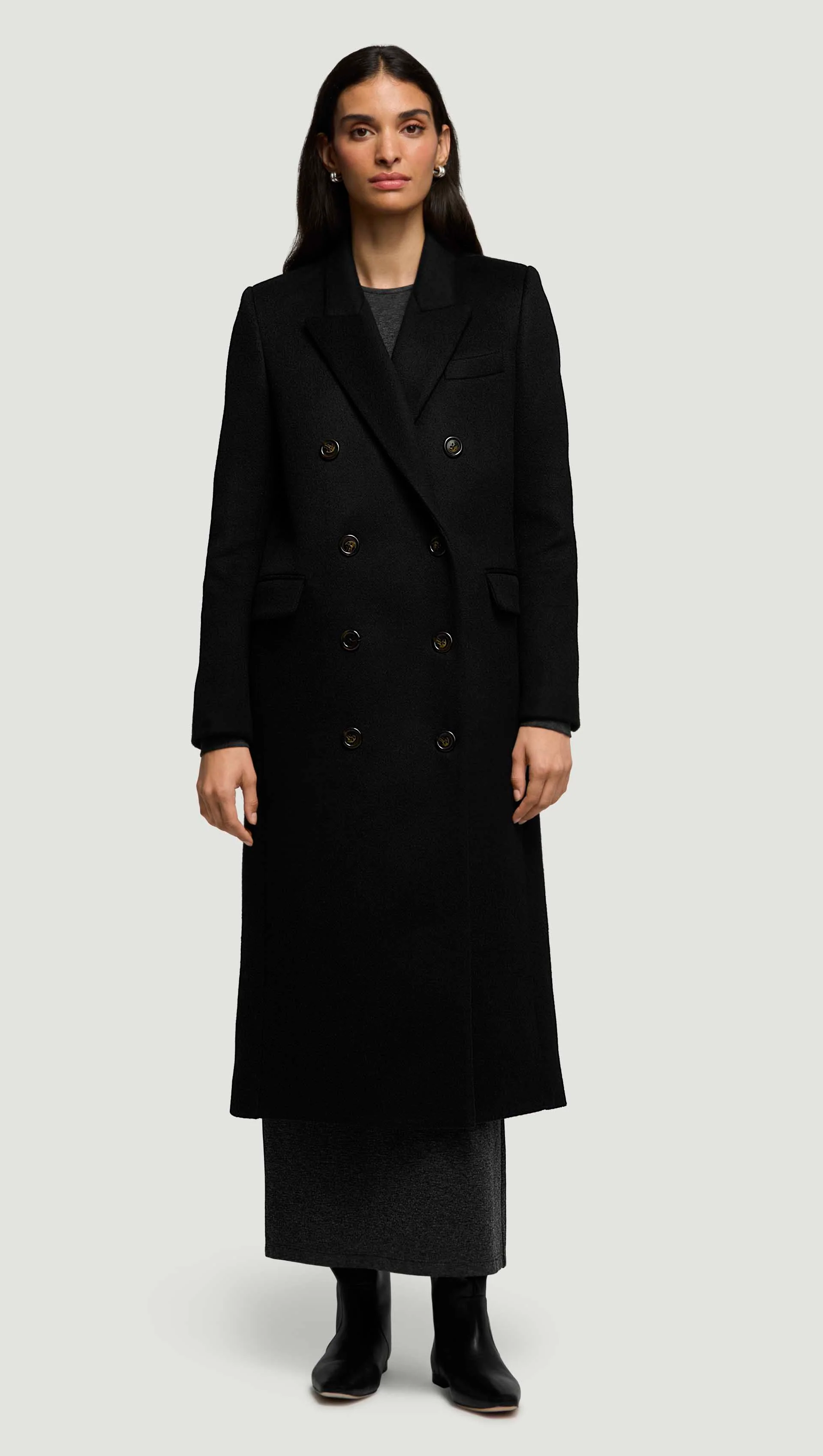 Peak Lapel Coat in Shiny Wool | Black - Image 3