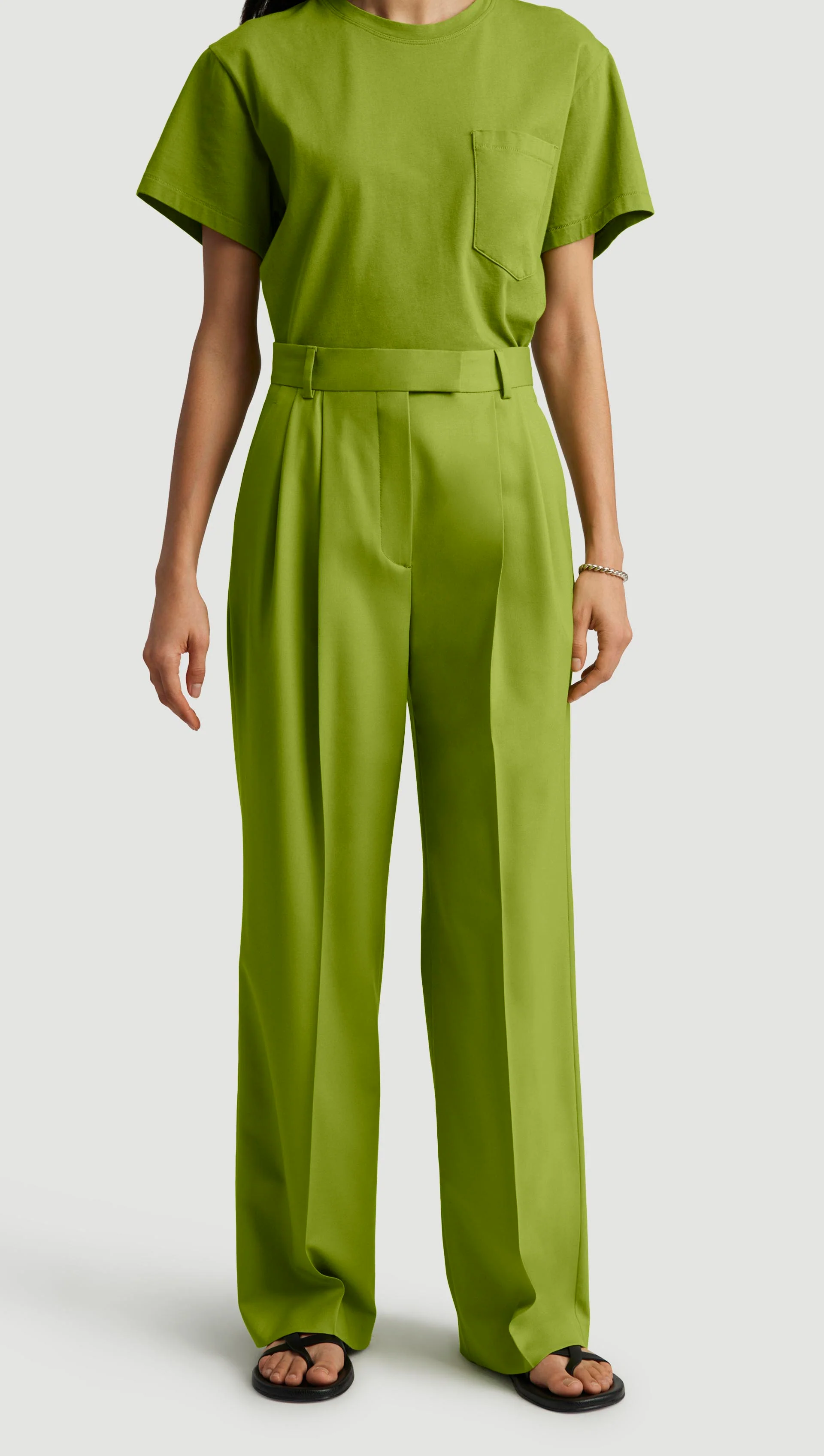 Pleated Trouser in Seasonless Wool | Grass - Image 2