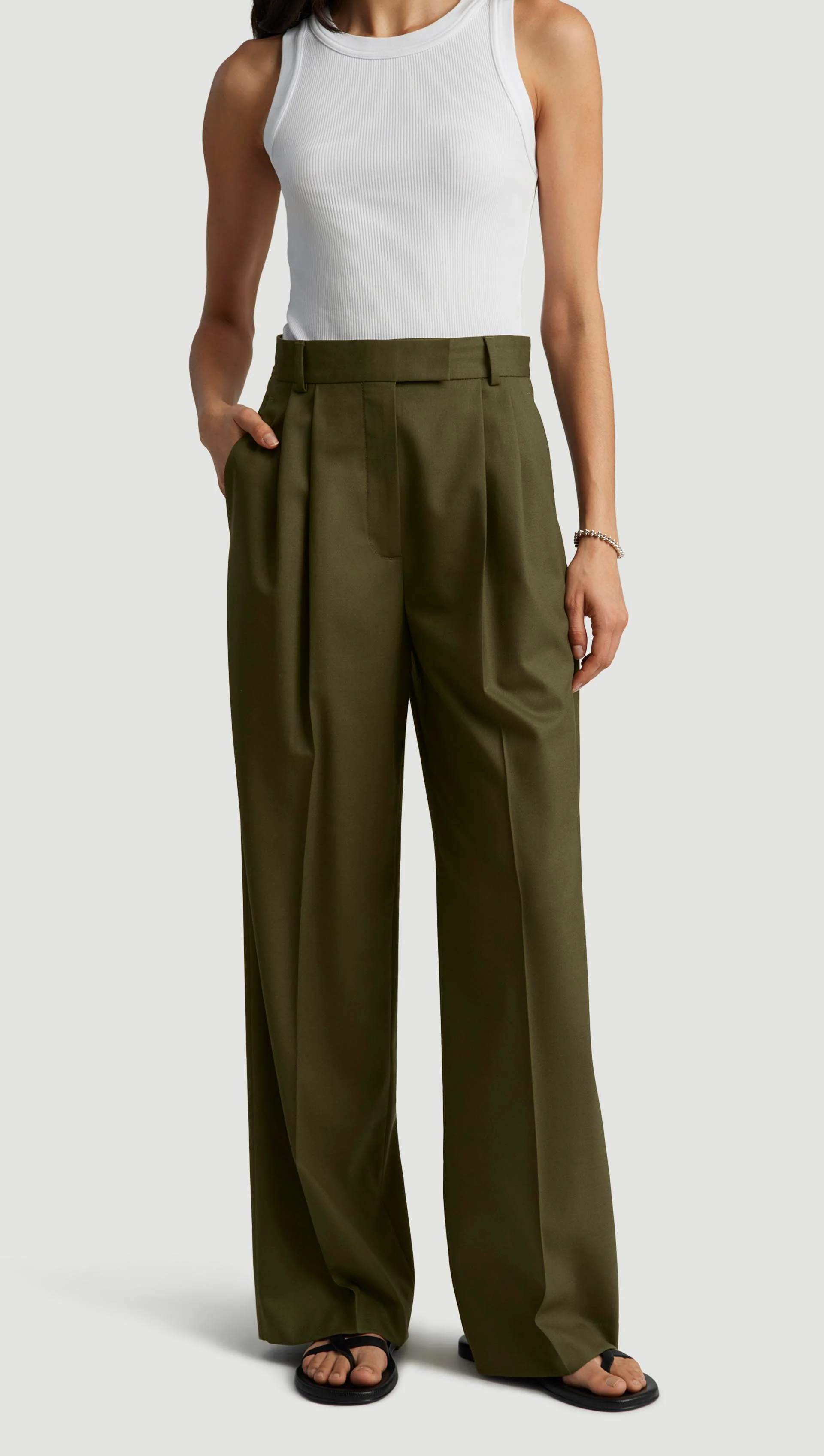 Pleated Trouser in Seasonless Wool | Pine Needle - Image 2