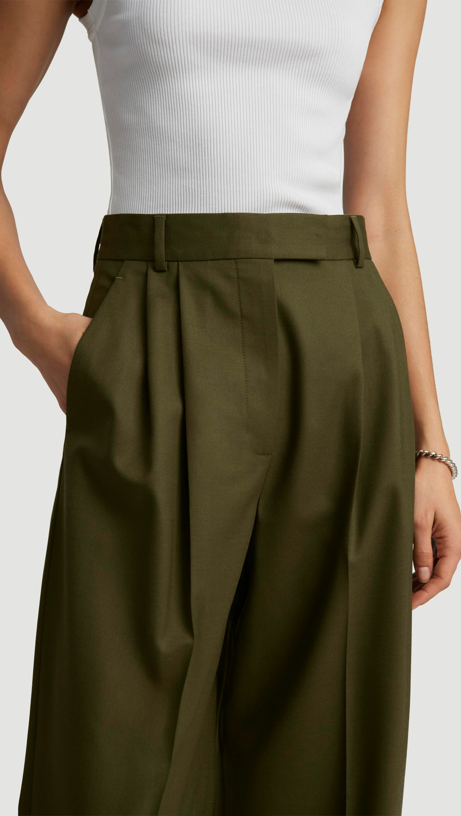 Pleated Trouser in Seasonless Wool | Pine Needle - Image 6