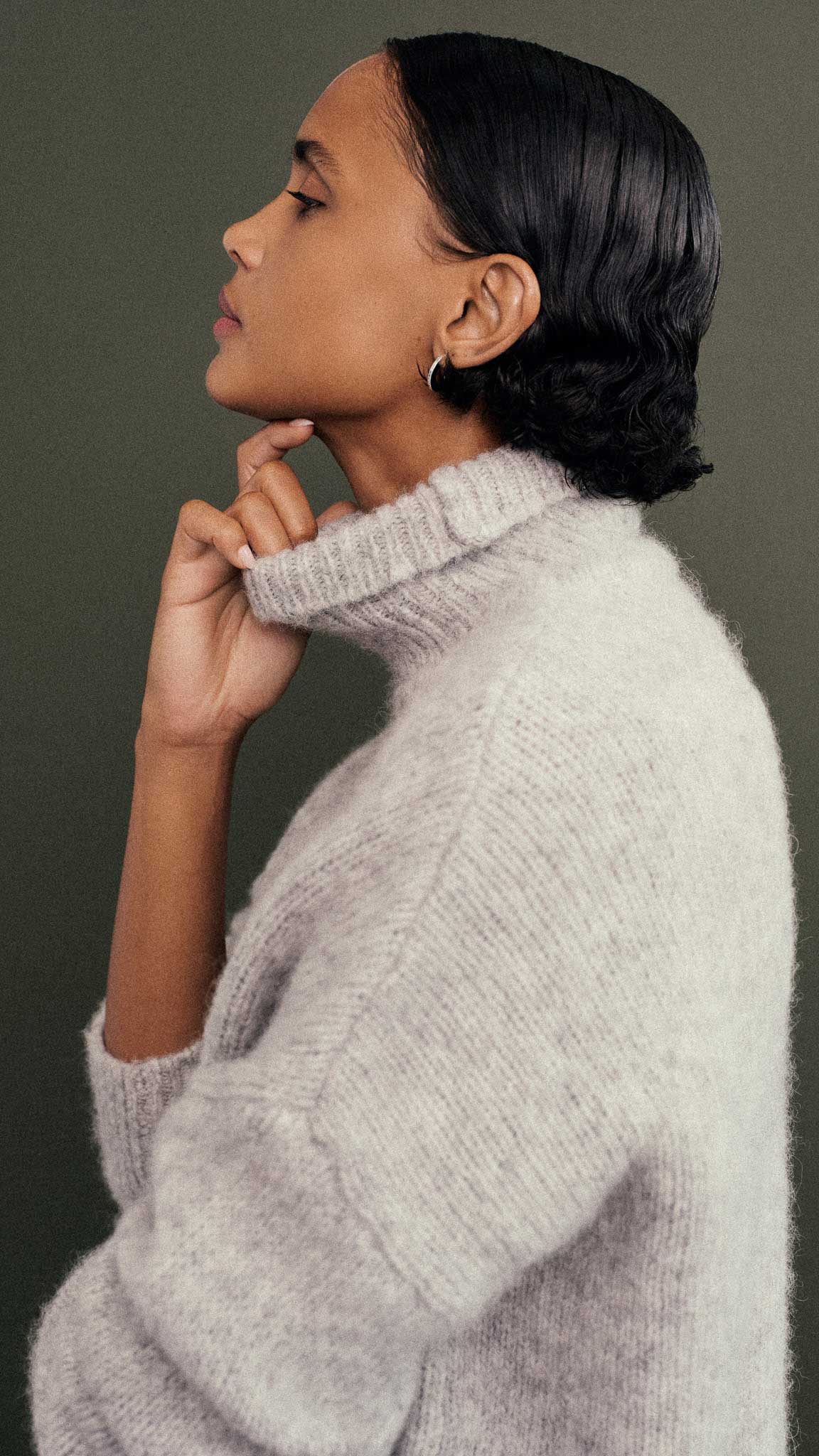 Plush Turtleneck Sweater in Luxe Wool | Heather Grey - Image 6