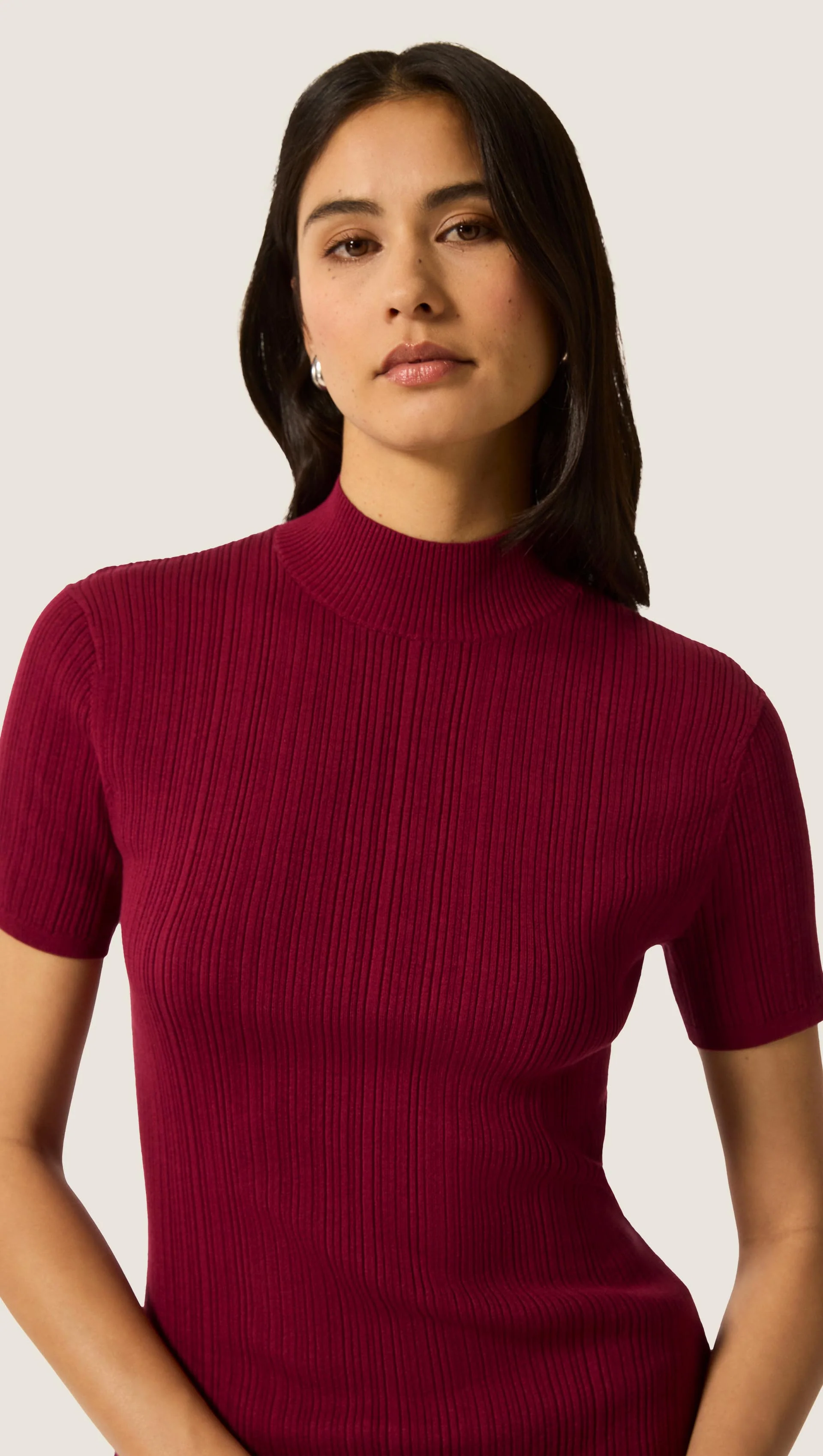 Ribbed Shortsleeve Turtleneck in Silk Cotton | Maroon - Image 3