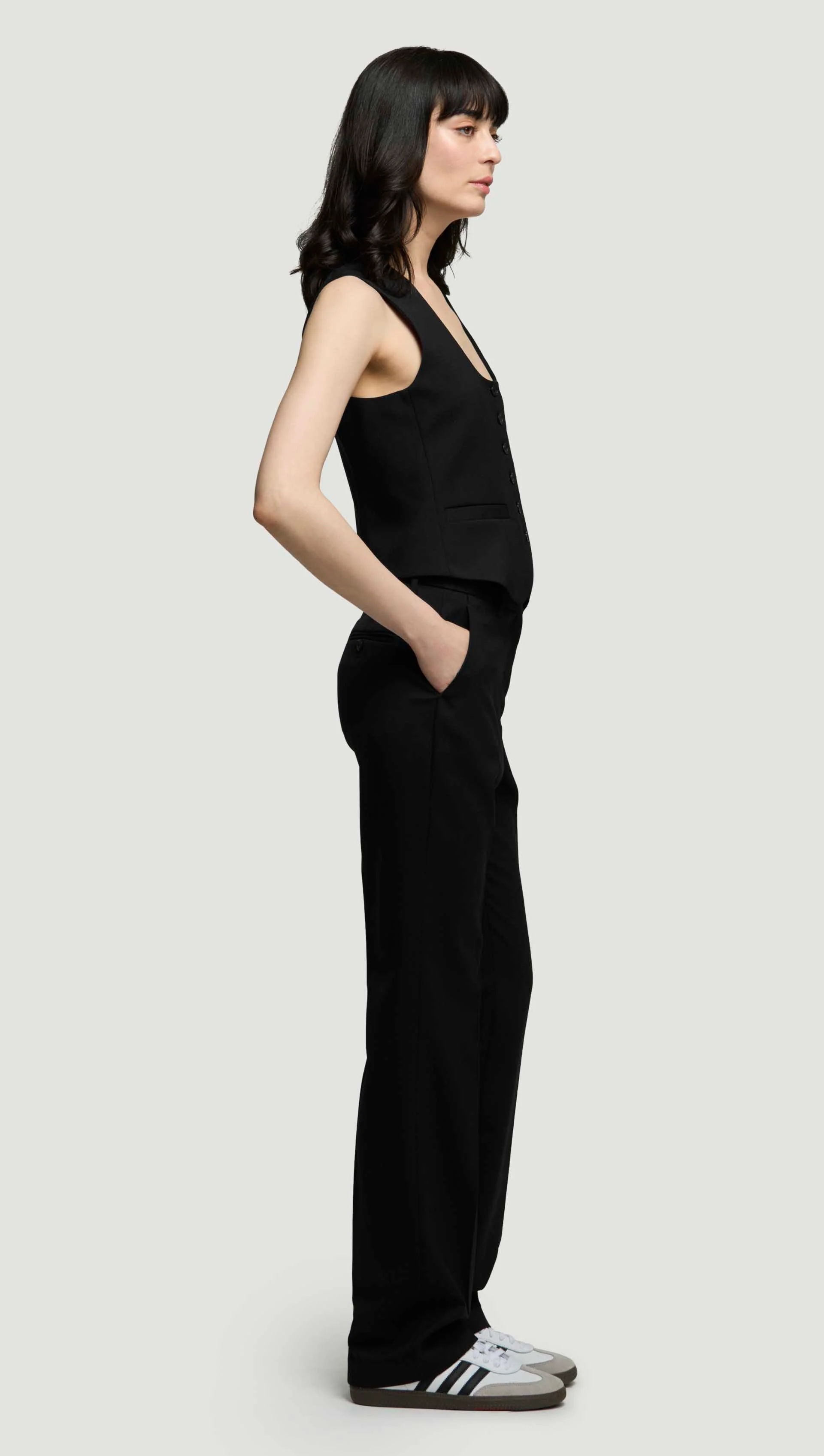 Scoop Neck Waistcoat in Seasonless Wool | Black - Image 4