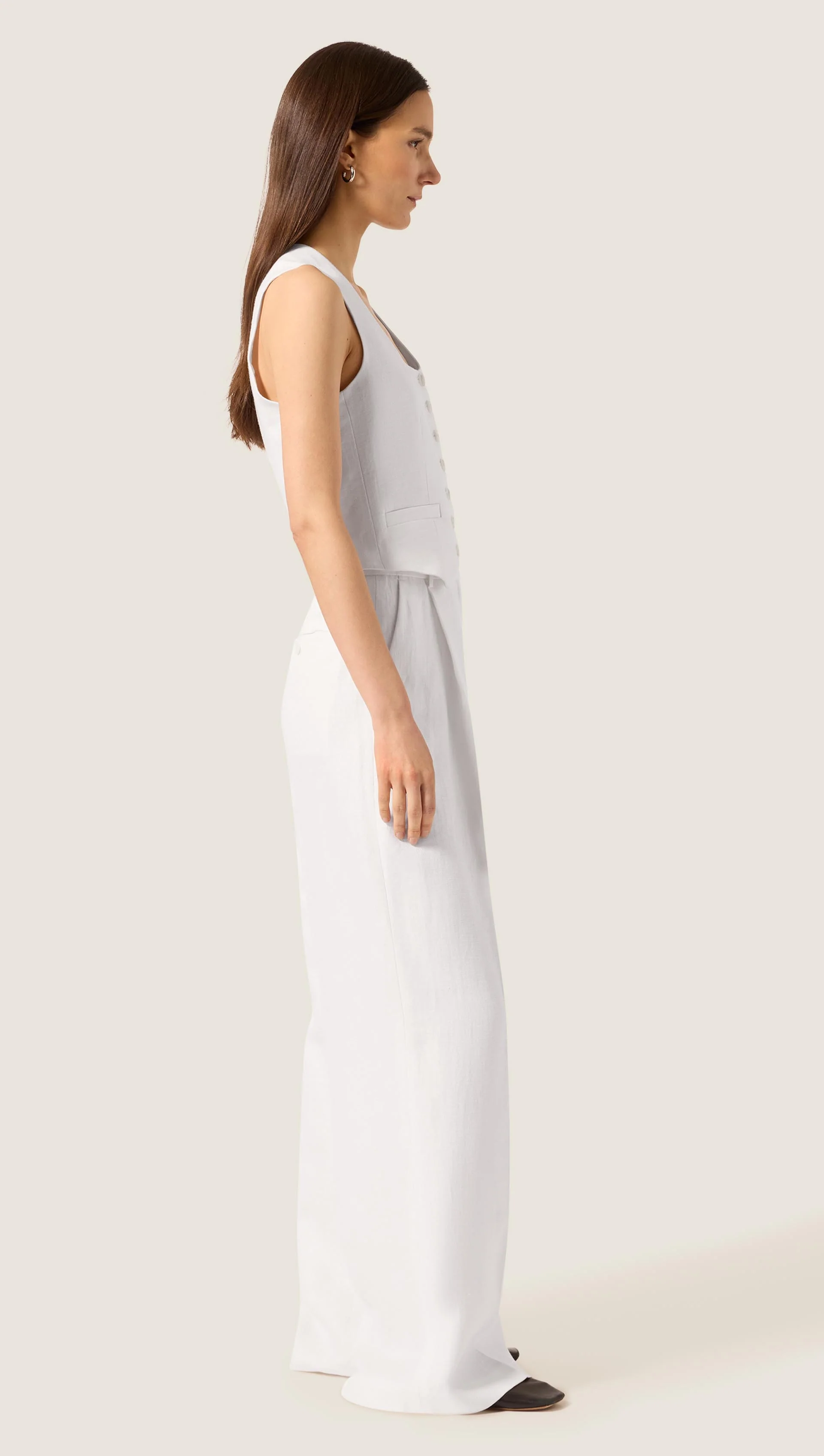 Scoop Neck Waistcoat in Viscose Linen | Ivory - Image 4