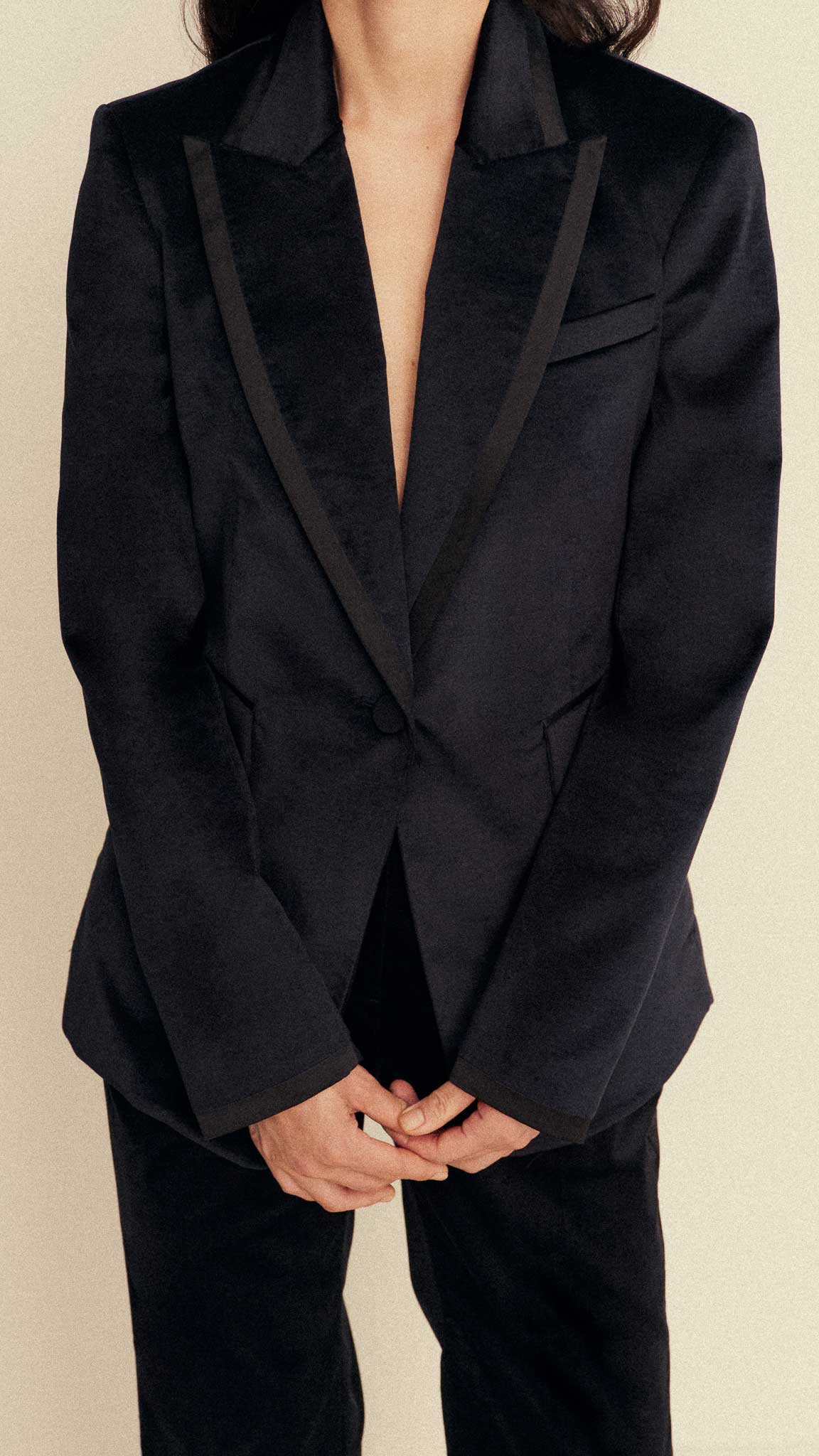 Sculpted Blazer in Velvet w/Satin Detail | Black - Image 10