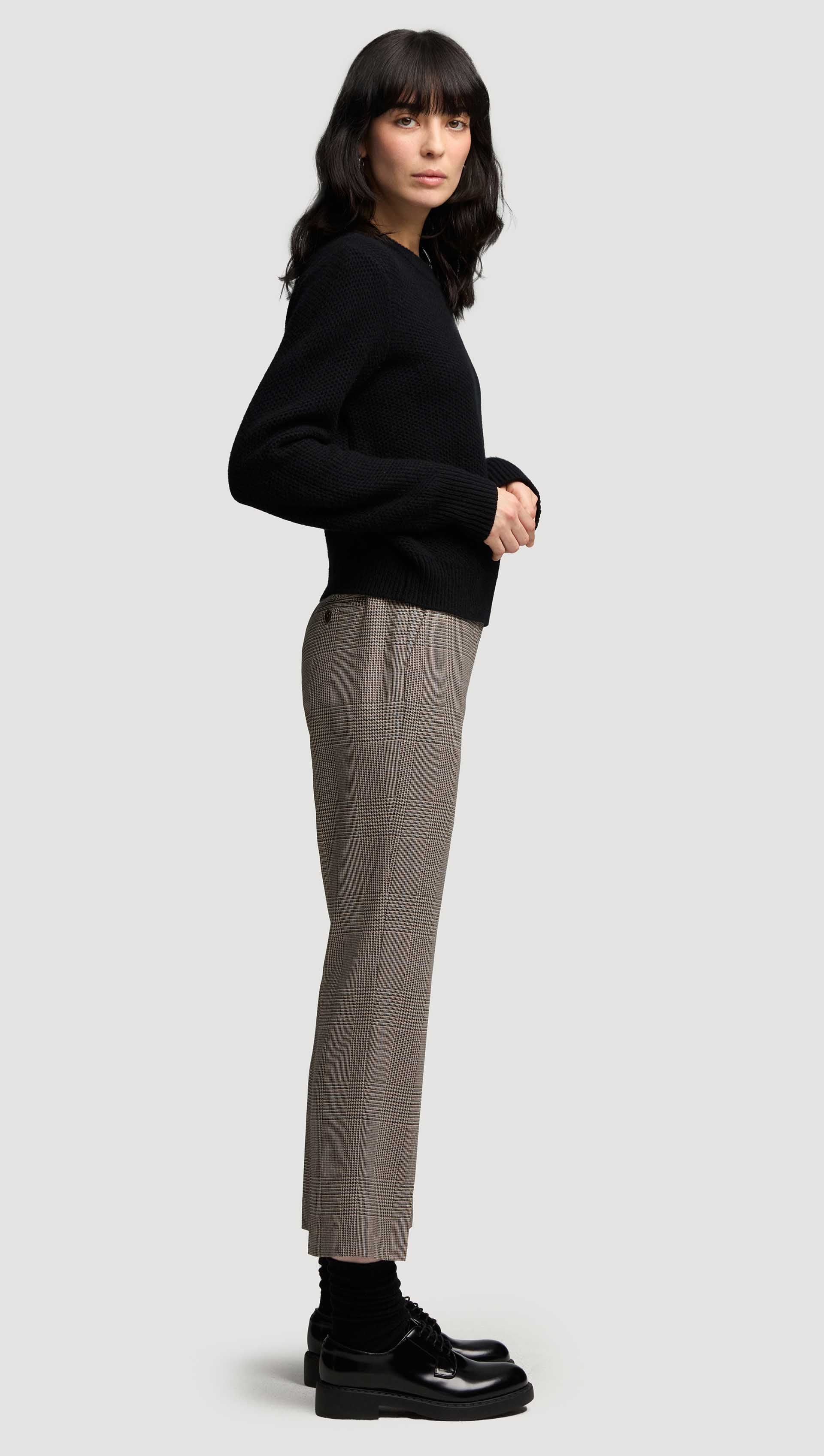 Shrunken Crewneck in Wool Cashmere | Black - Image 3