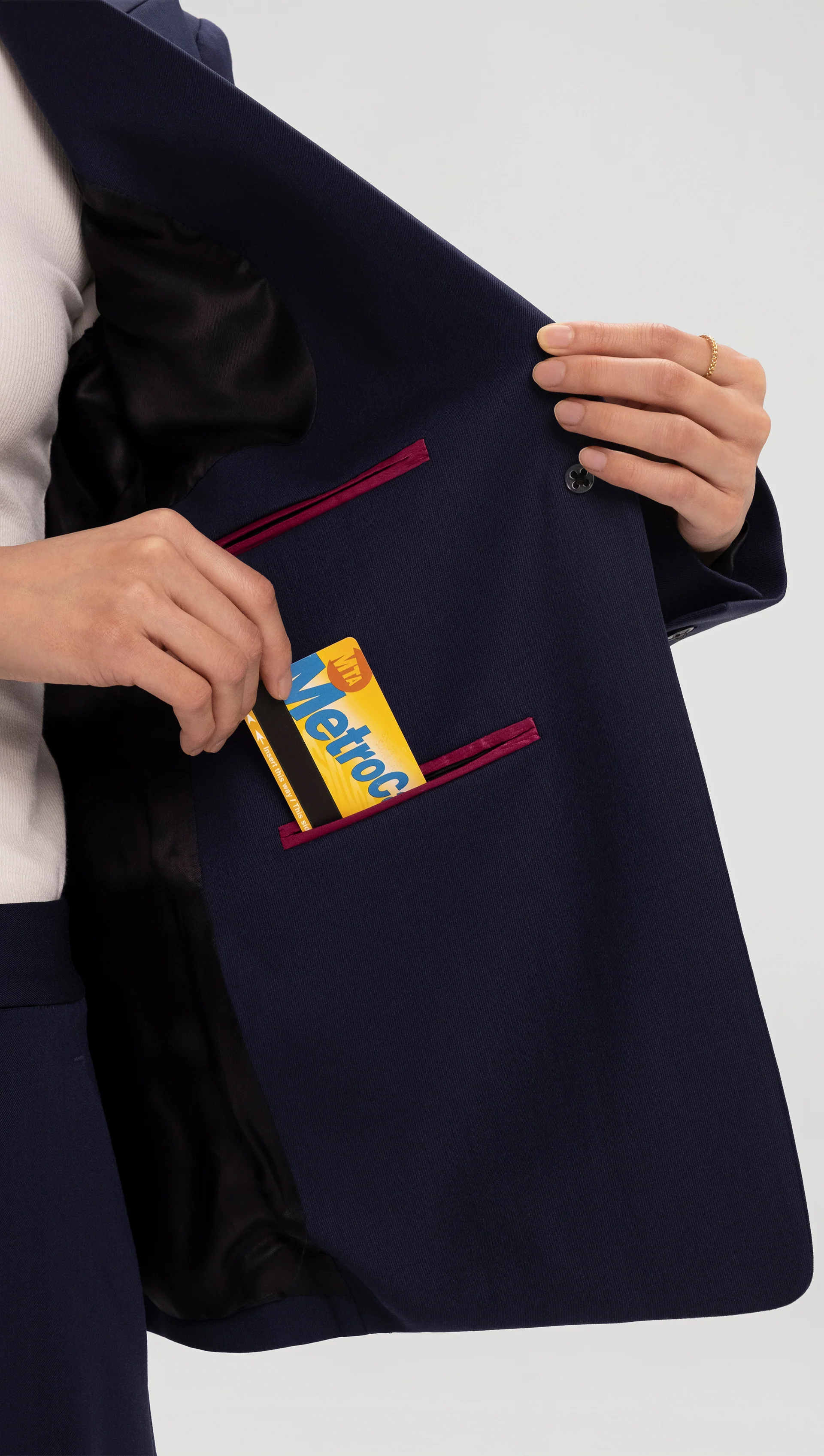 Single Button Blazer in Seasonless Wool | Navy - Image 6