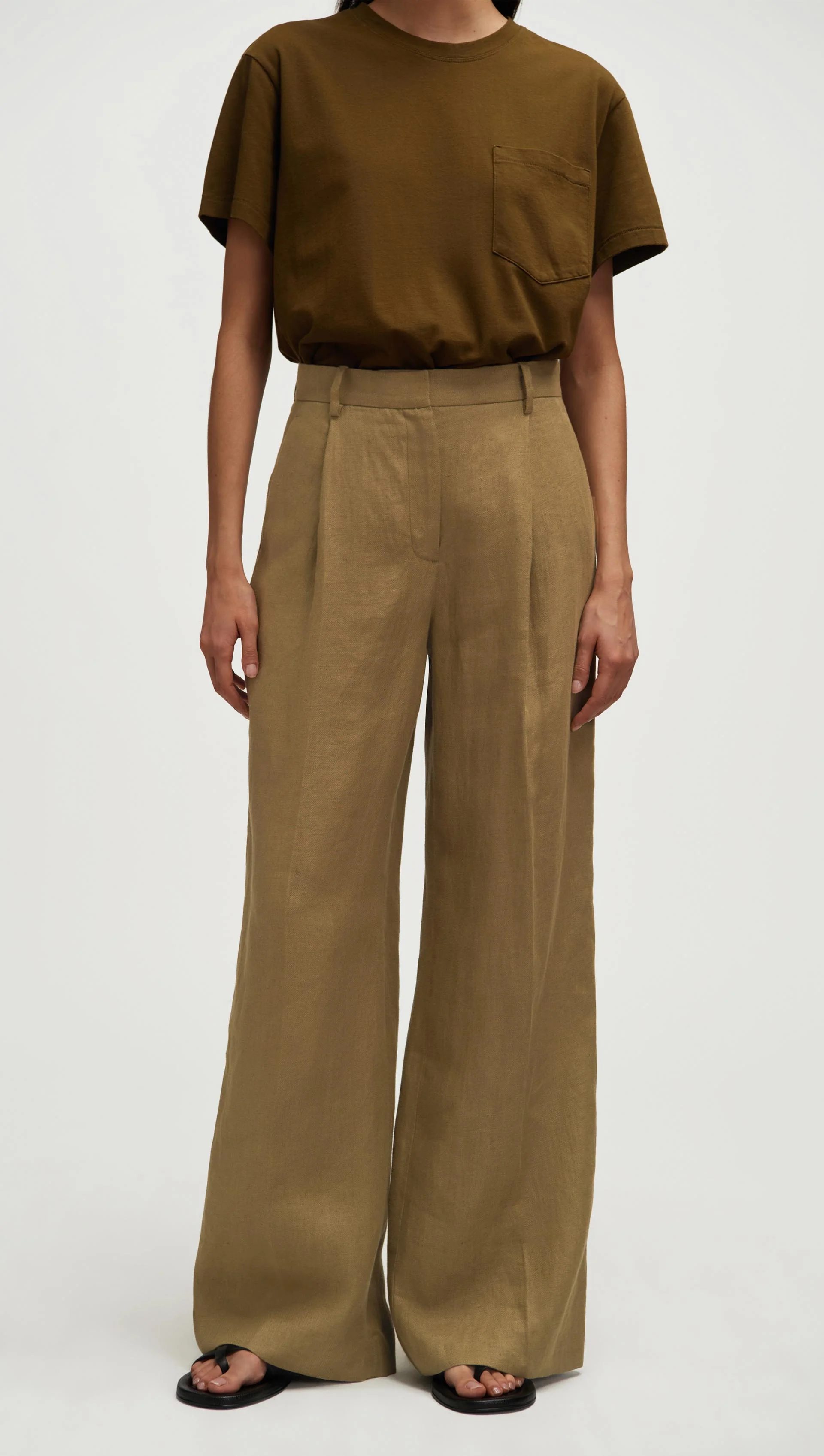Single Pleat Trouser in Basket Weave Linen | Fern - Image 3