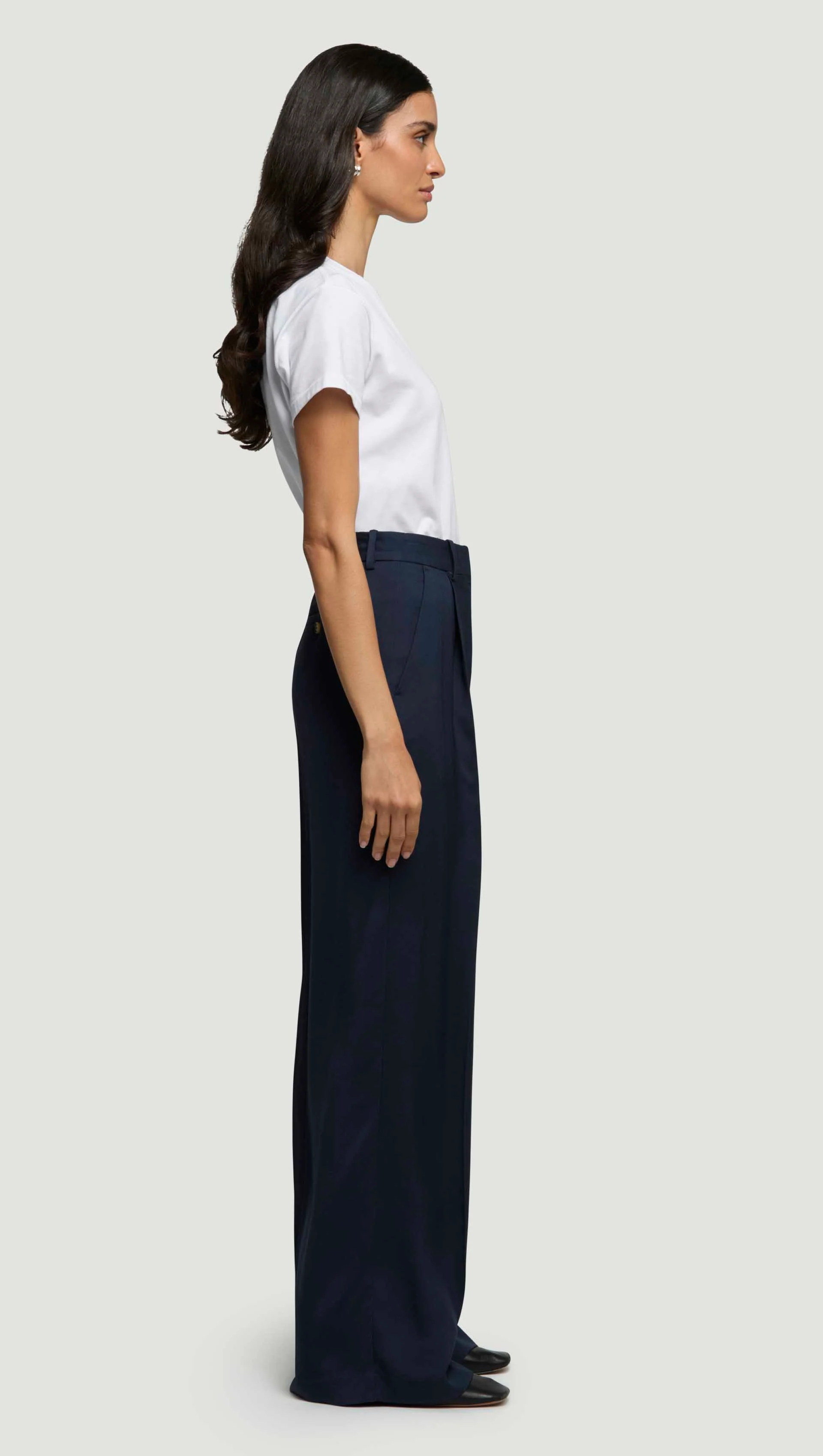 Single Pleat Trouser in Satin Twill | Navy - Image 5