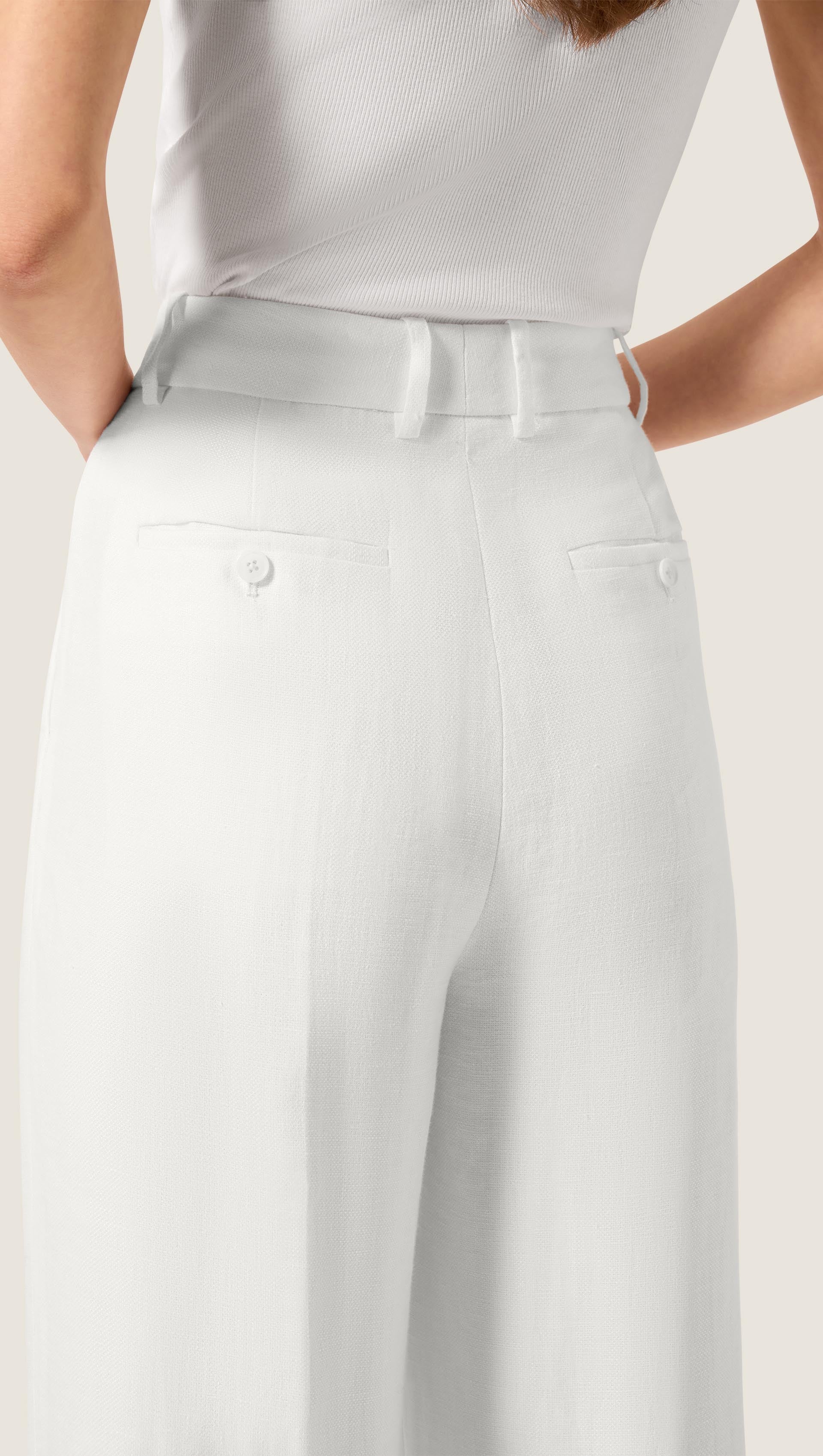 Single Pleat Trouser in Viscose Linen | Ivory - Image 5