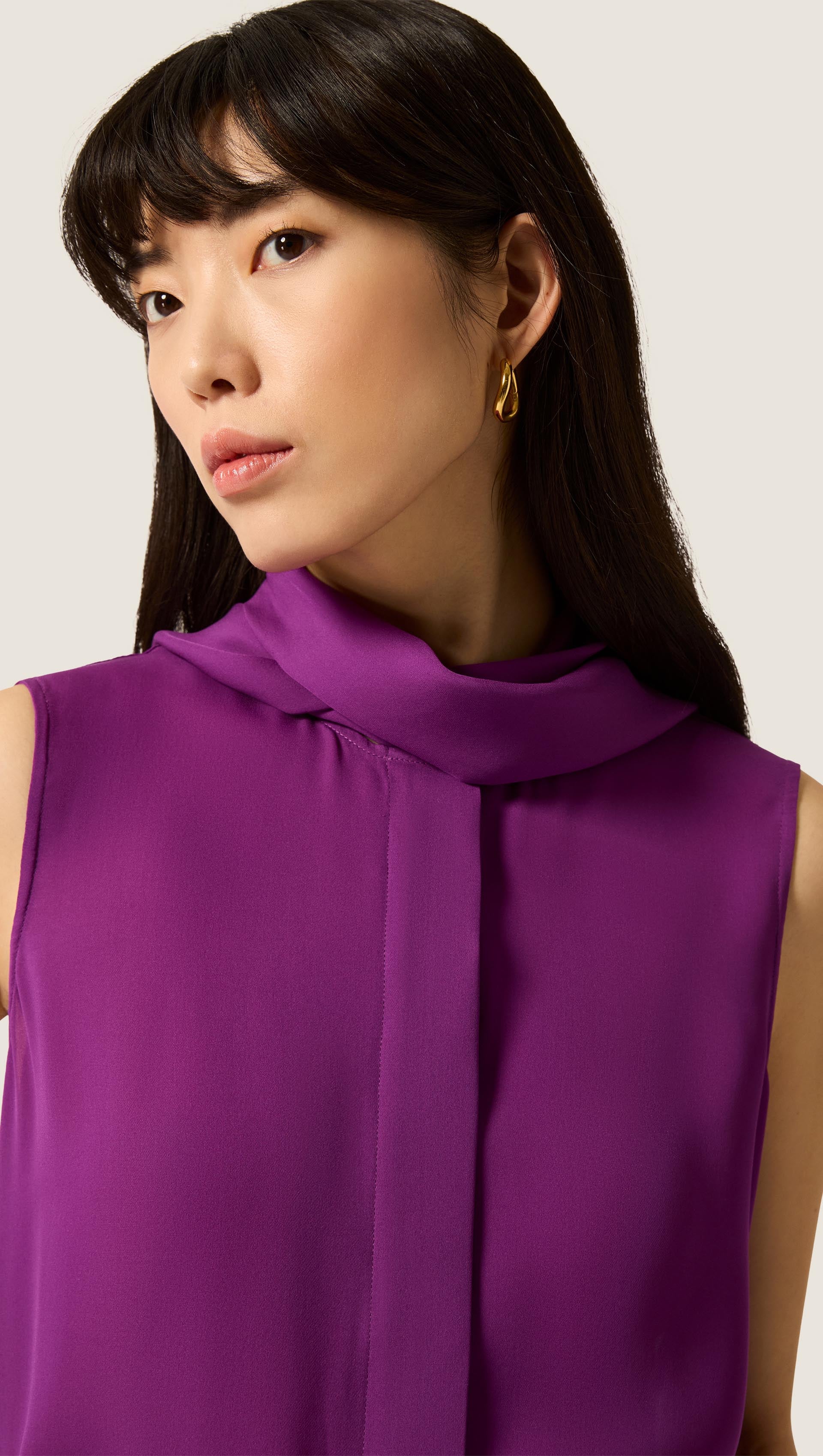 Sleeveless Bow Blouse in Silk Double Georgette | Violet - Image 5