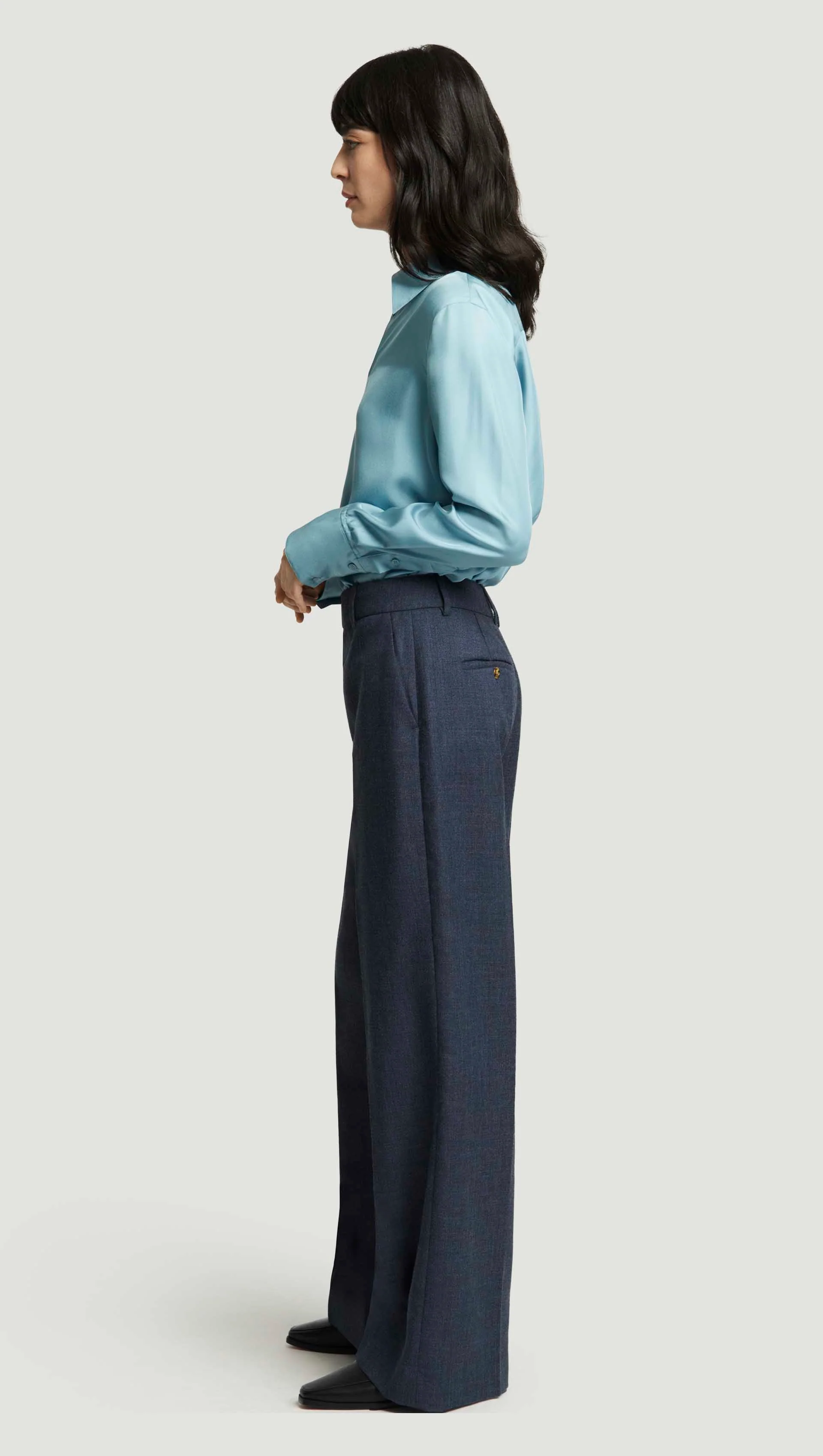Soho Trouser in Bellagio Wool | Navy - Image 2