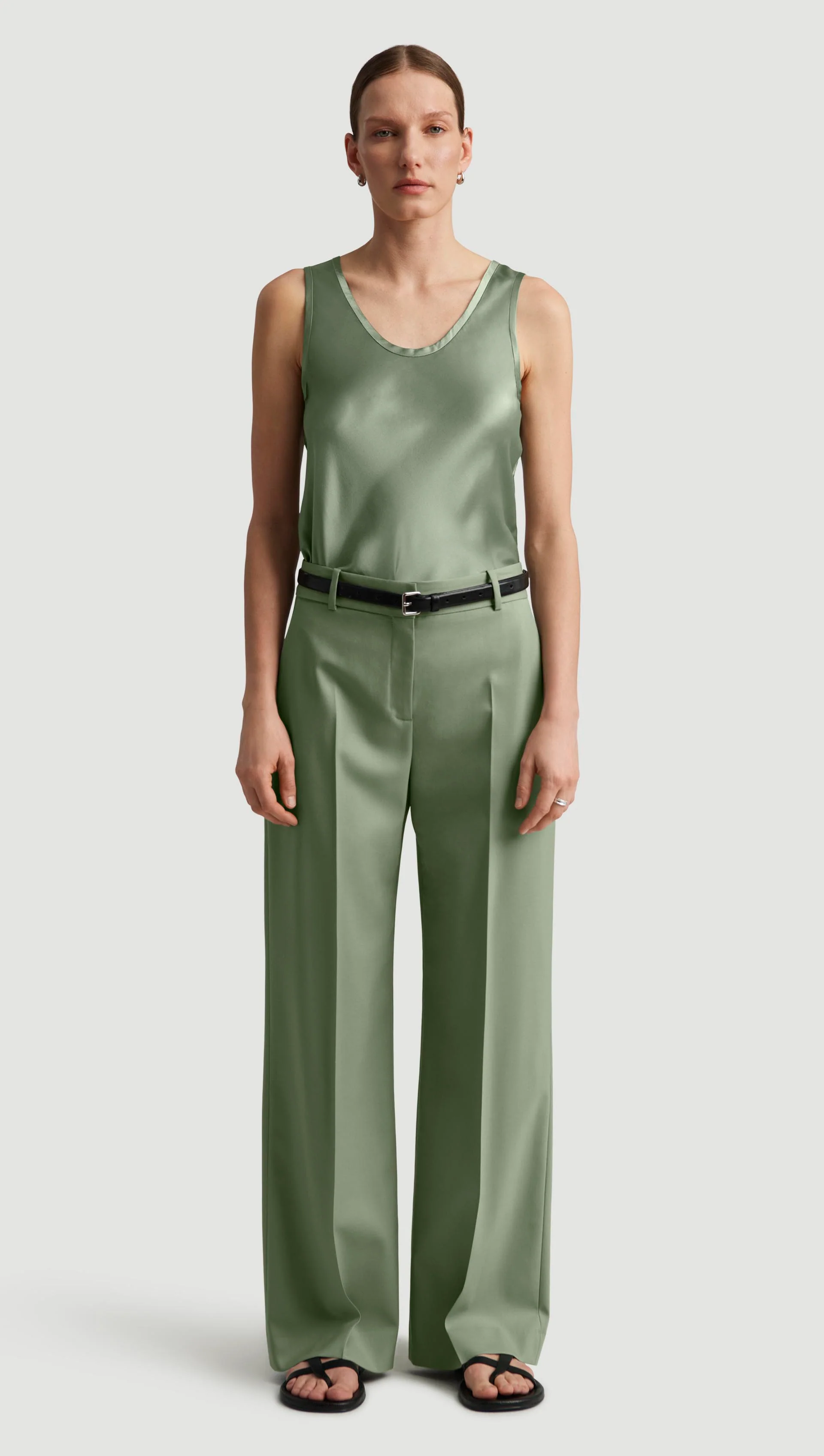 Soho Trouser in Seasonless Wool | Pistachio - Image 2