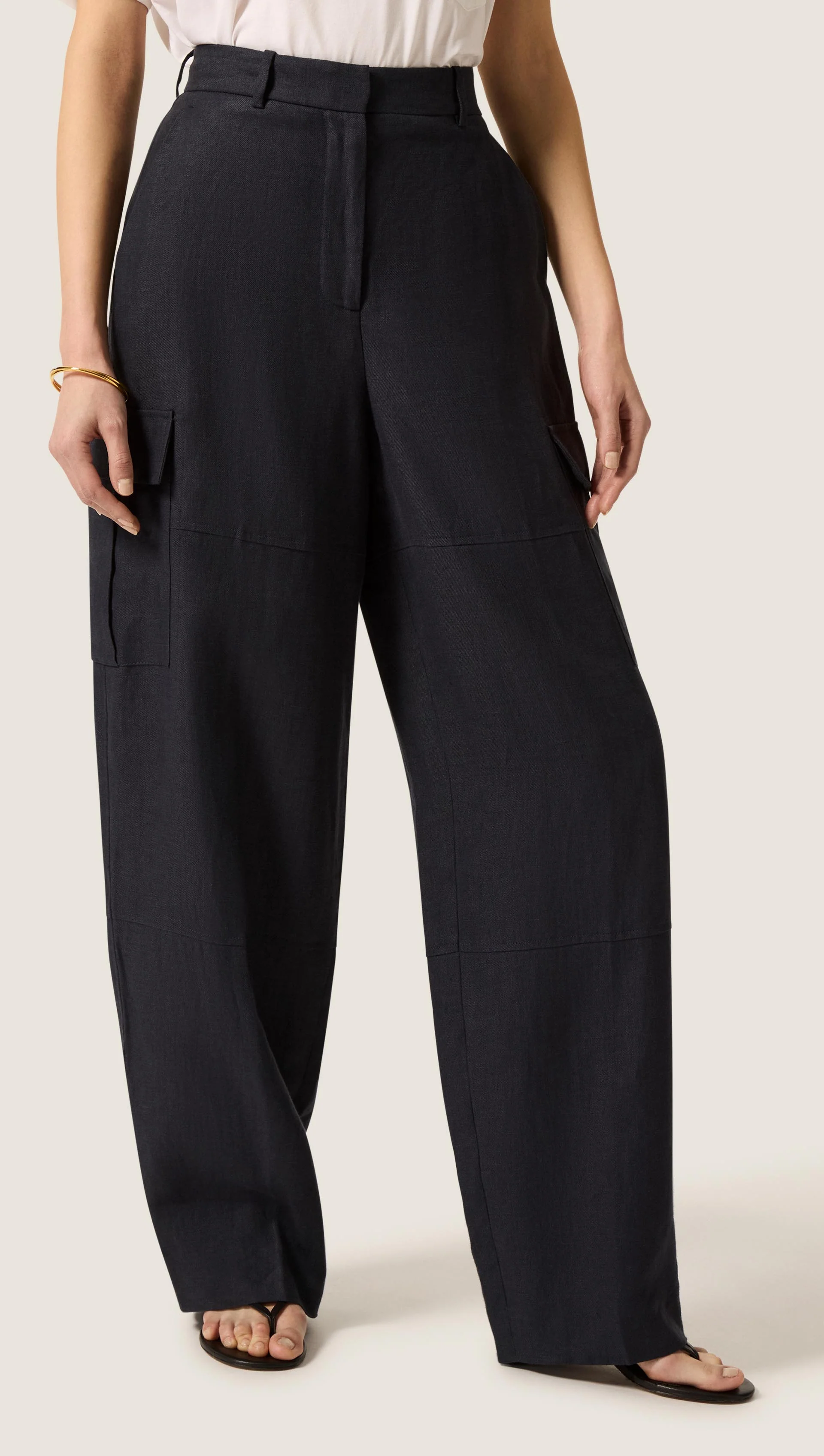 Tailored Cargo Pant in Linen Twill | Midnight - Image 2