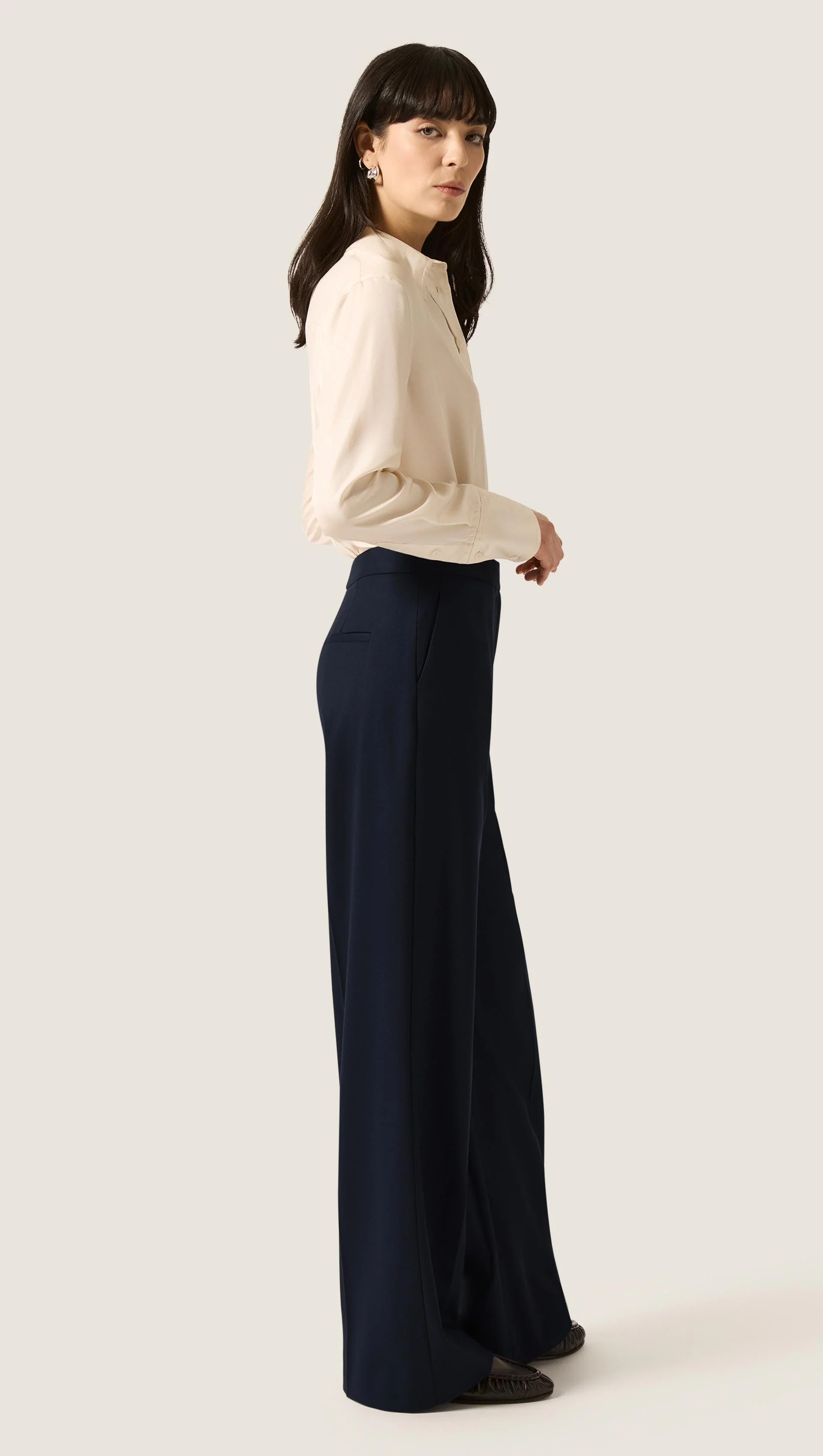Wide Leg Trouser in Seasonless Wool | Midnight - Image 4